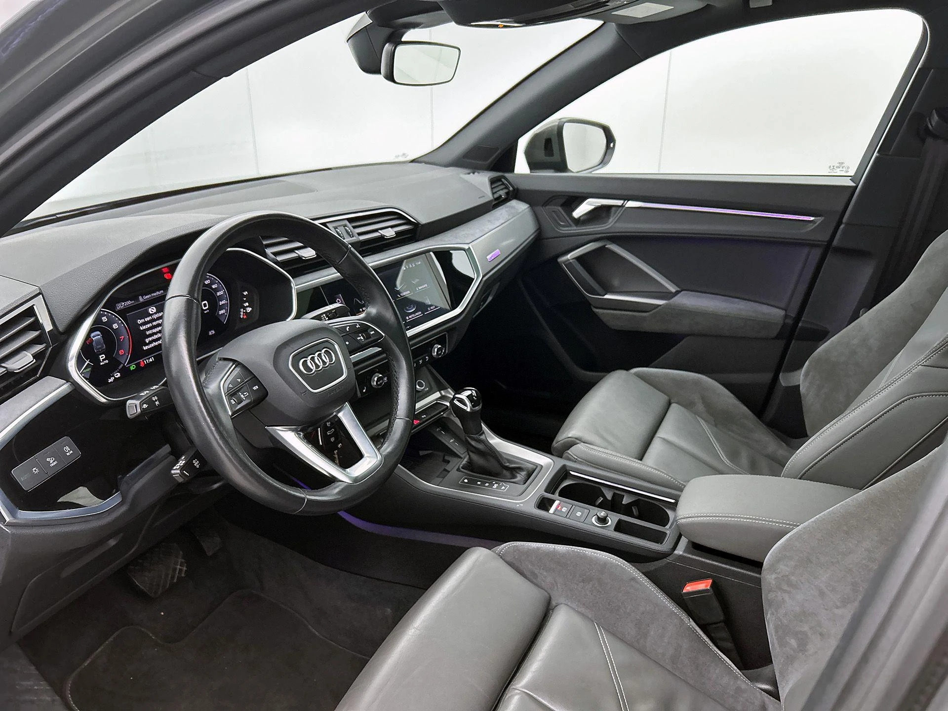Audi-Q3-image-11