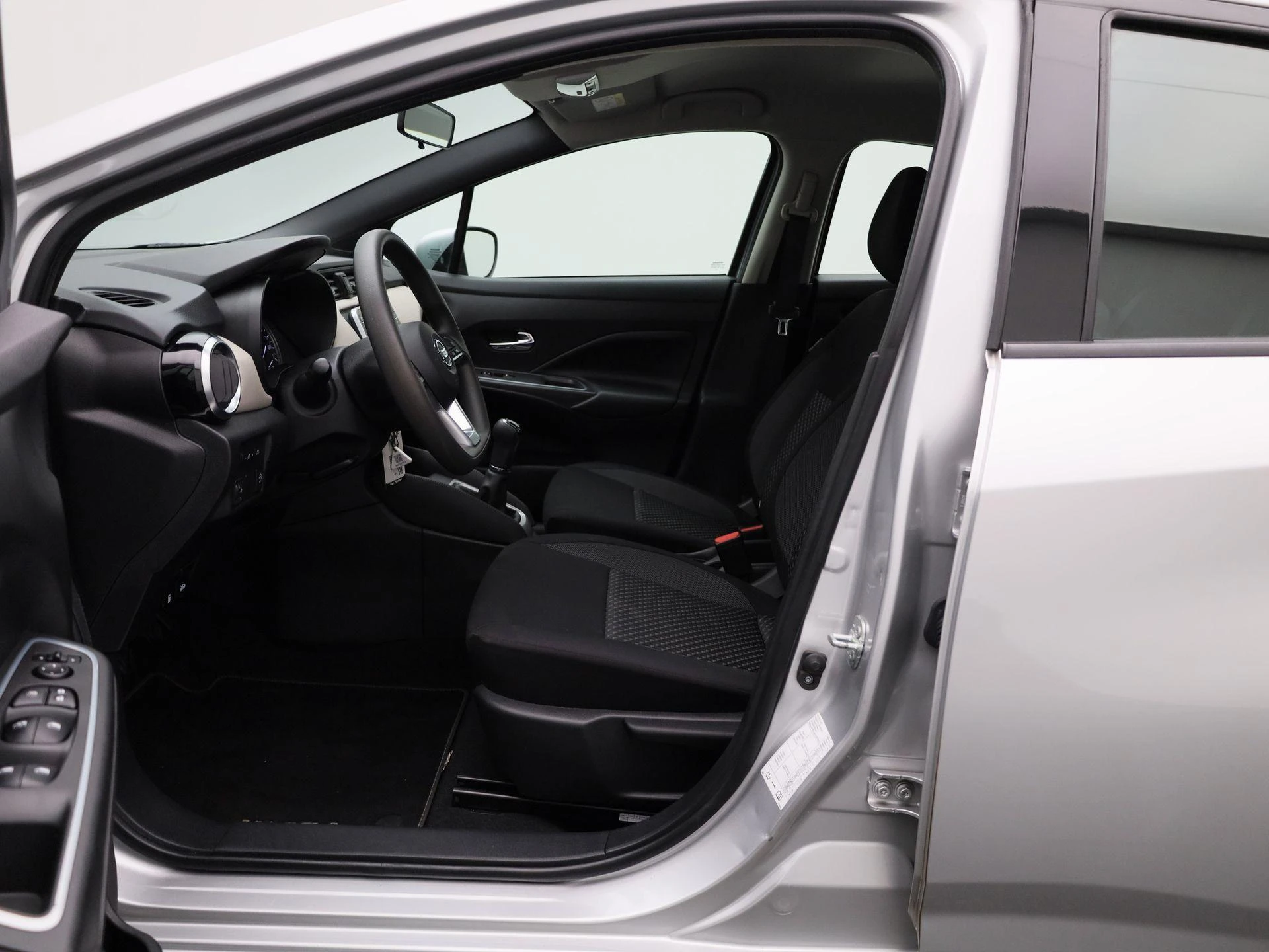 Nissan-Micra-image-8