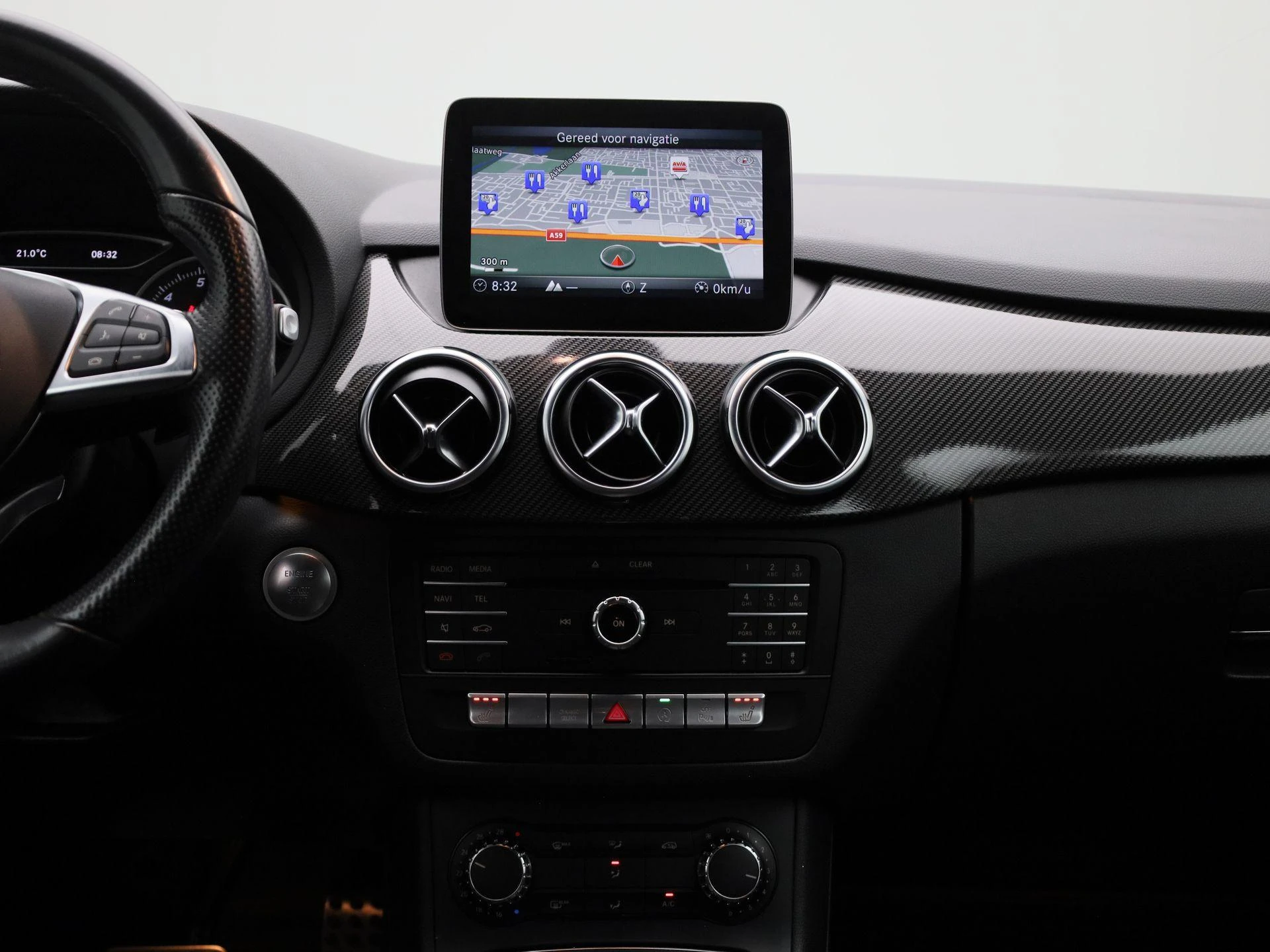 Mercedes-Benz-B-Klasse-image-9