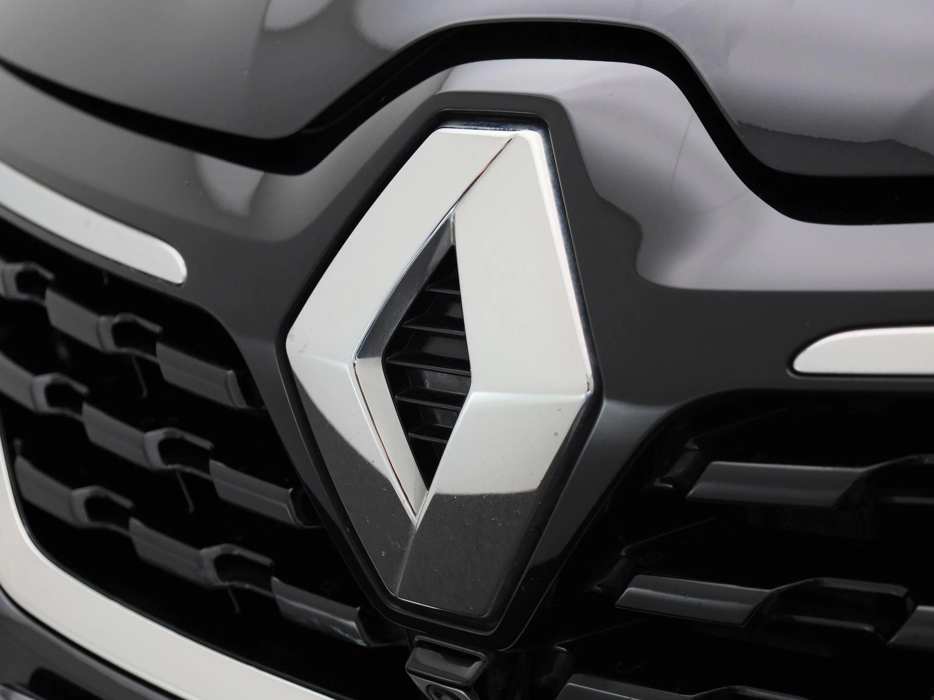 Renault-Arkana-image-35