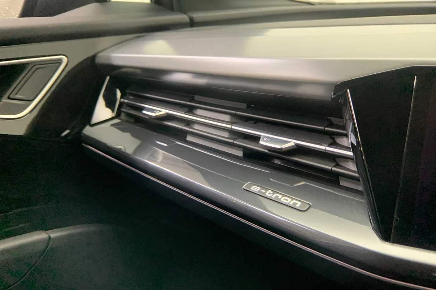 Audi-Q4 Sportback e-tron-image-13
