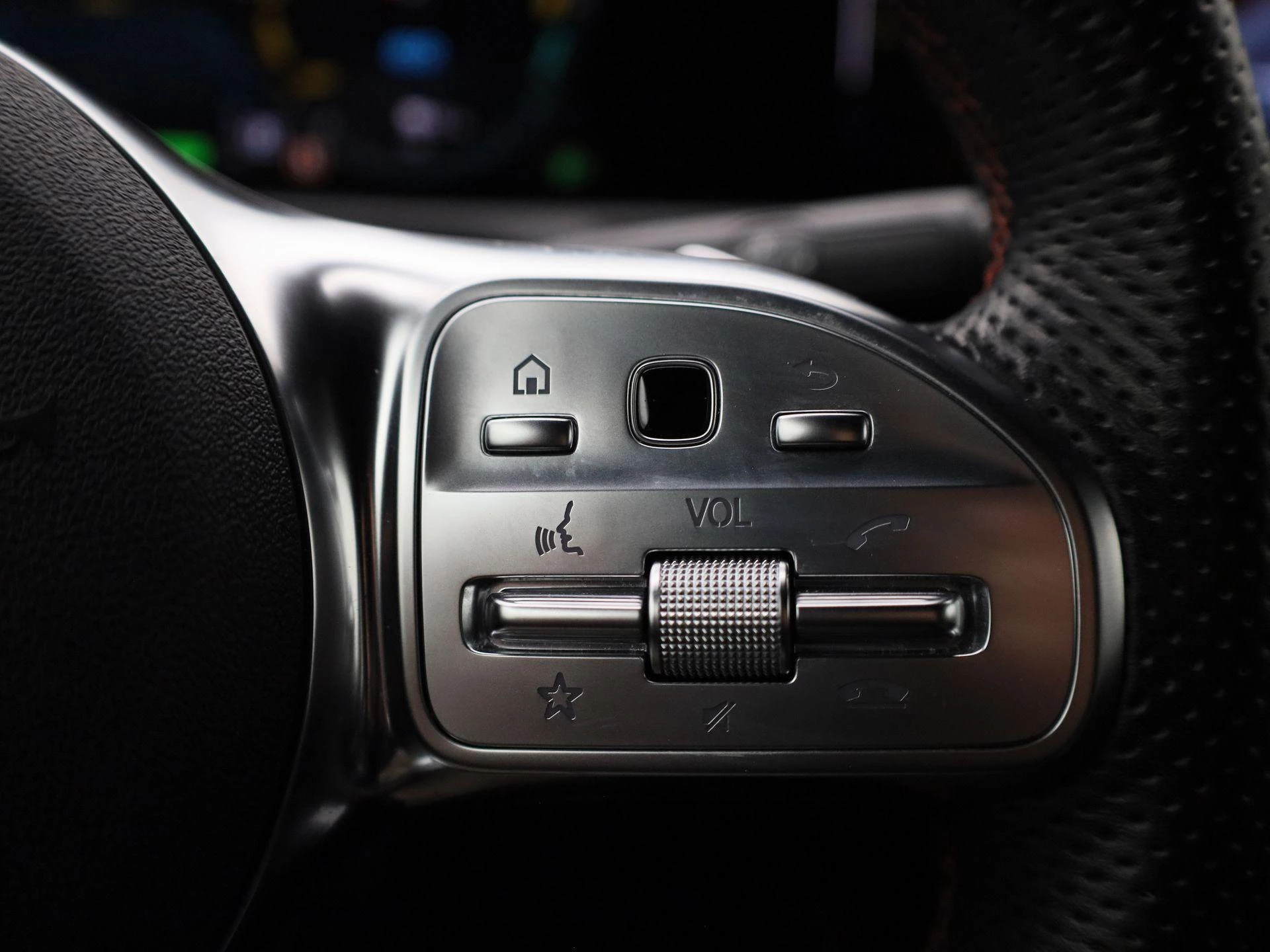 Mercedes-Benz-A-Klasse-image-25