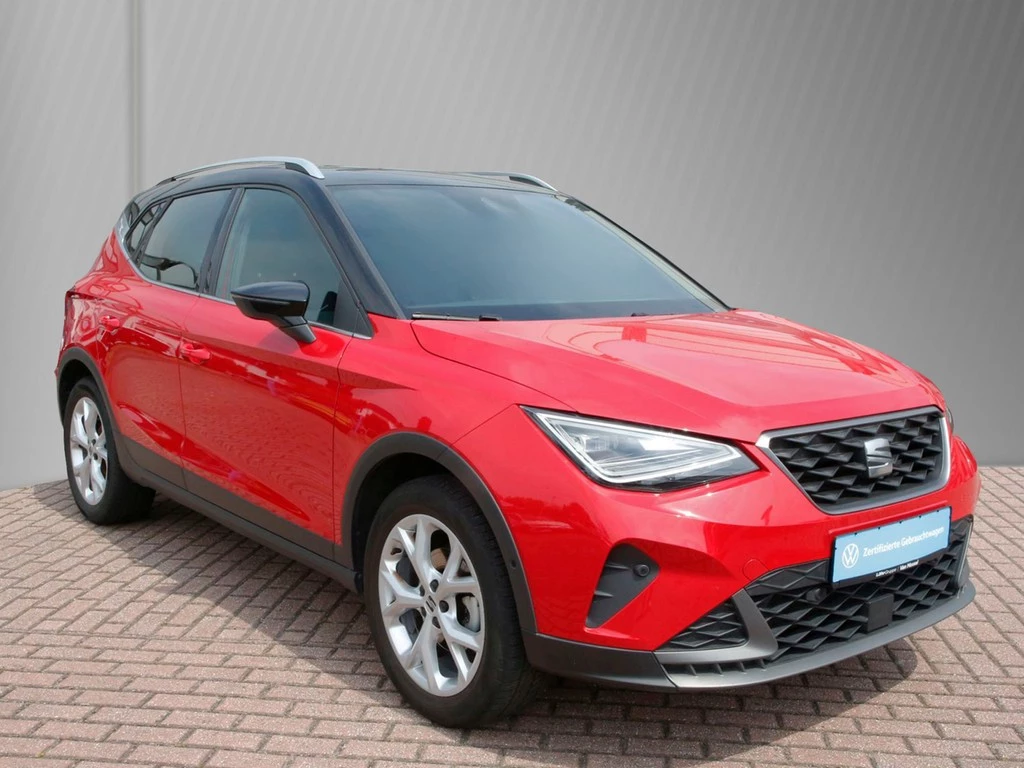 SEAT Arona 1.0 TSI FR 17" Navi+Full Link LED RFK+PDC