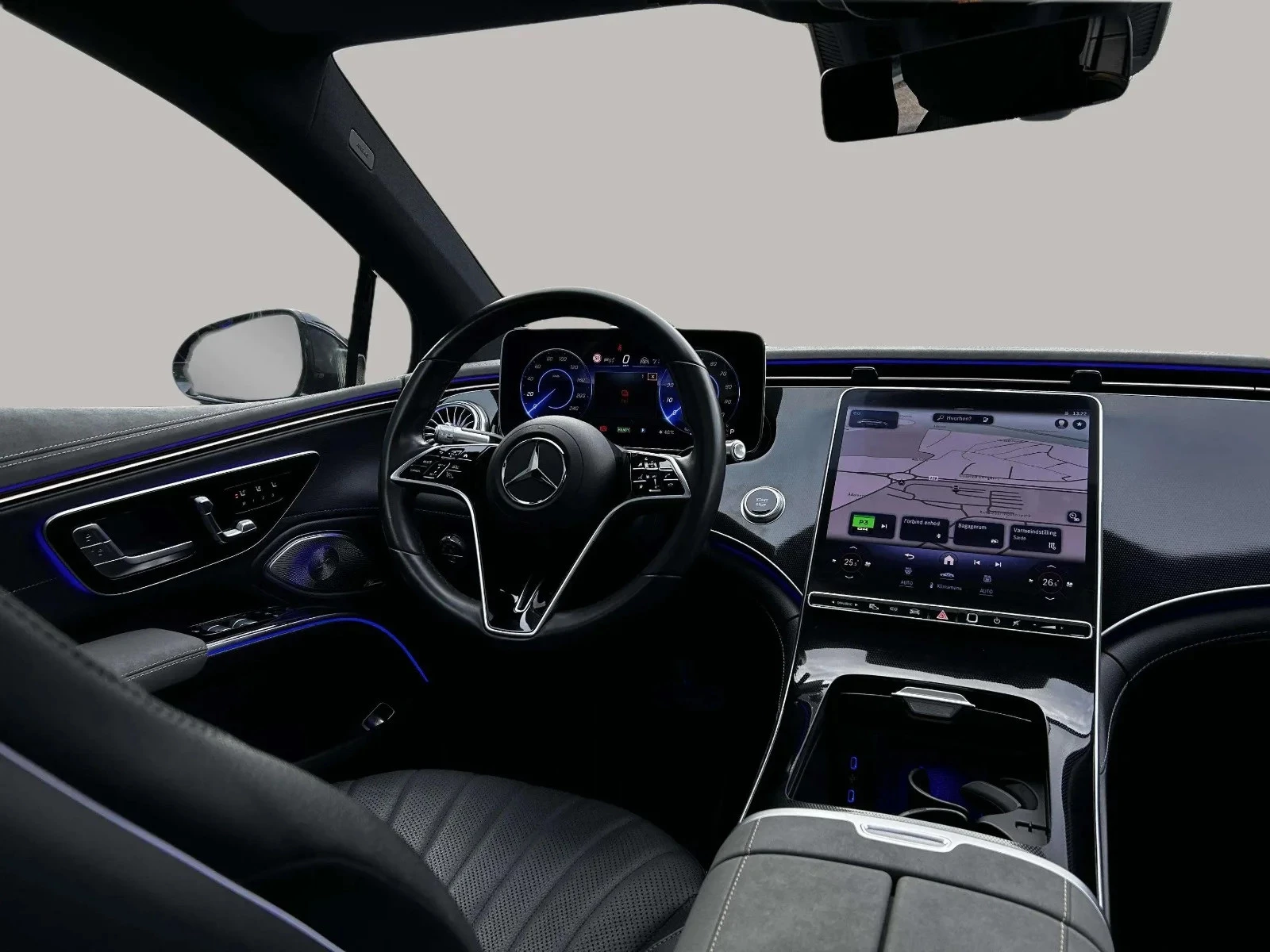 Mercedes-Benz-EQS-image-16