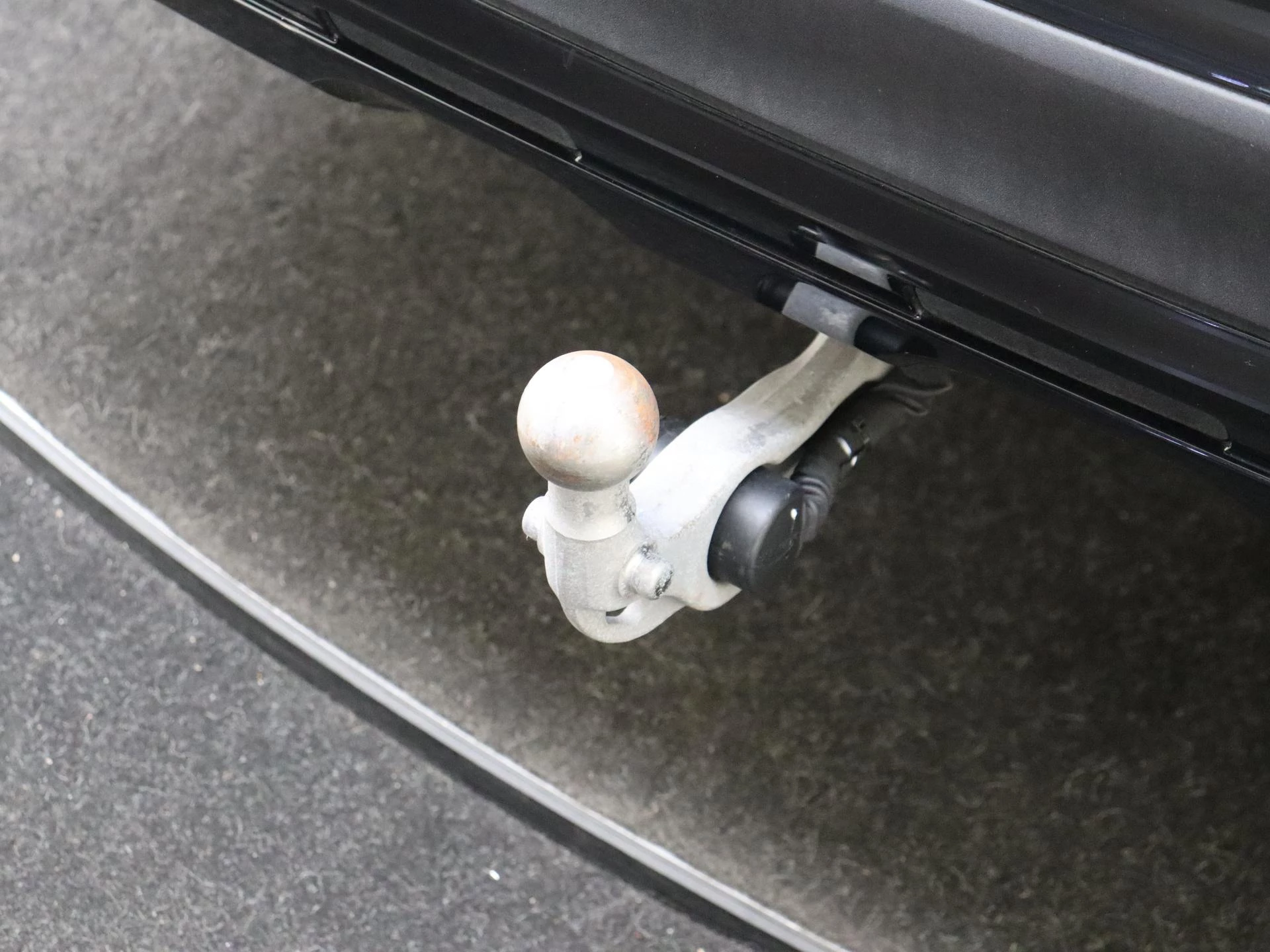 Mercedes-Benz-GLC-image-32