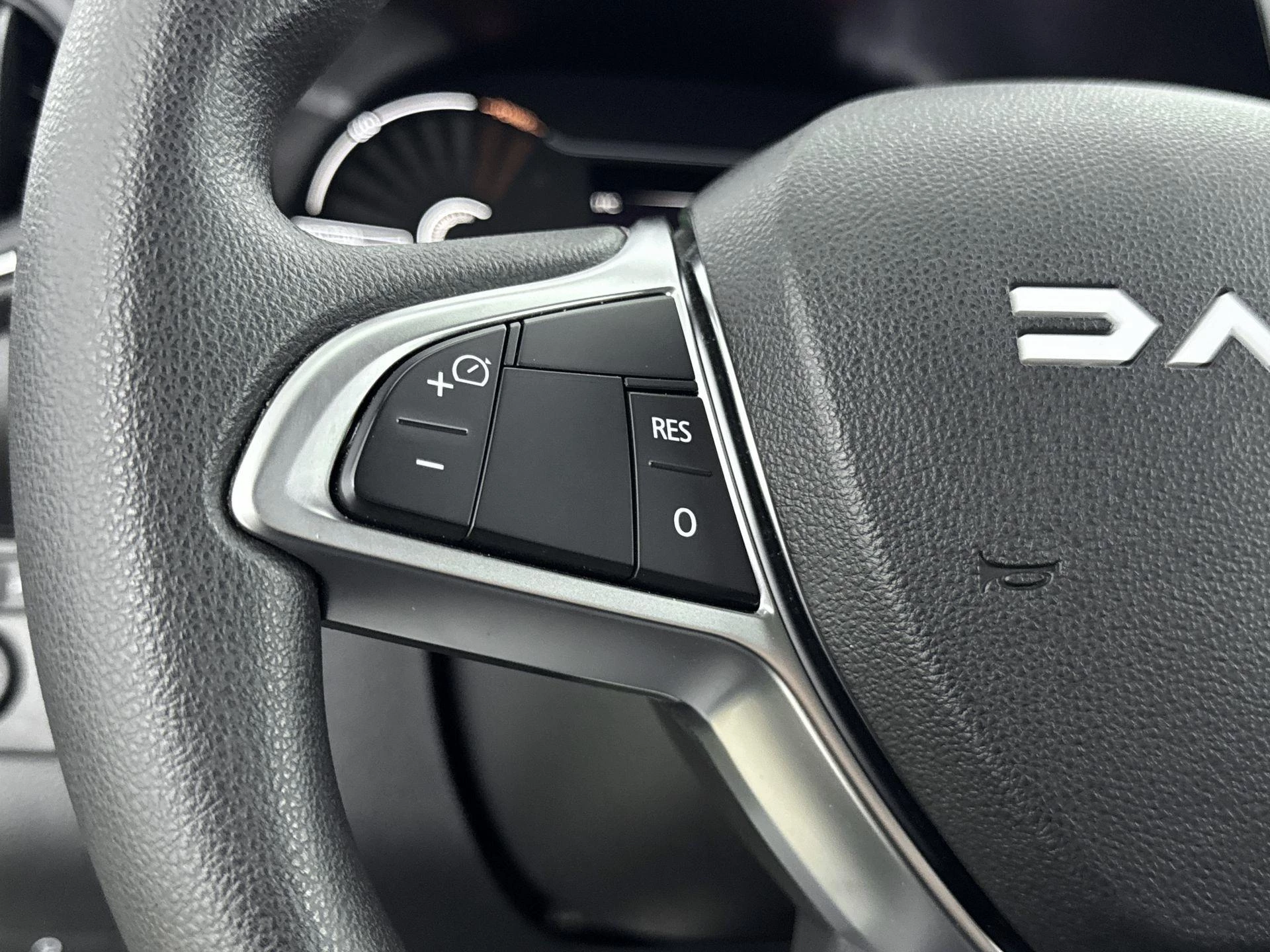 Dacia-Spring-image-5