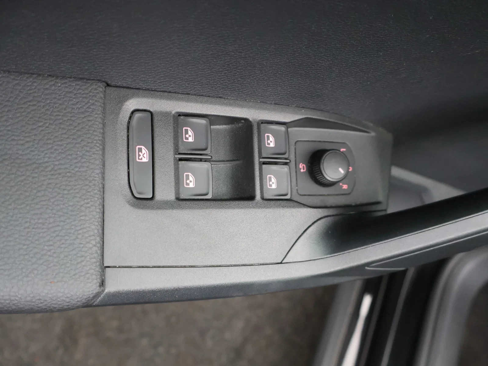 SEAT Arona Arona Move! 1.0TSI 115PK *CRUISE CONTROL*PDC A*NAVI*BLTH*DAB RADIO*...*
