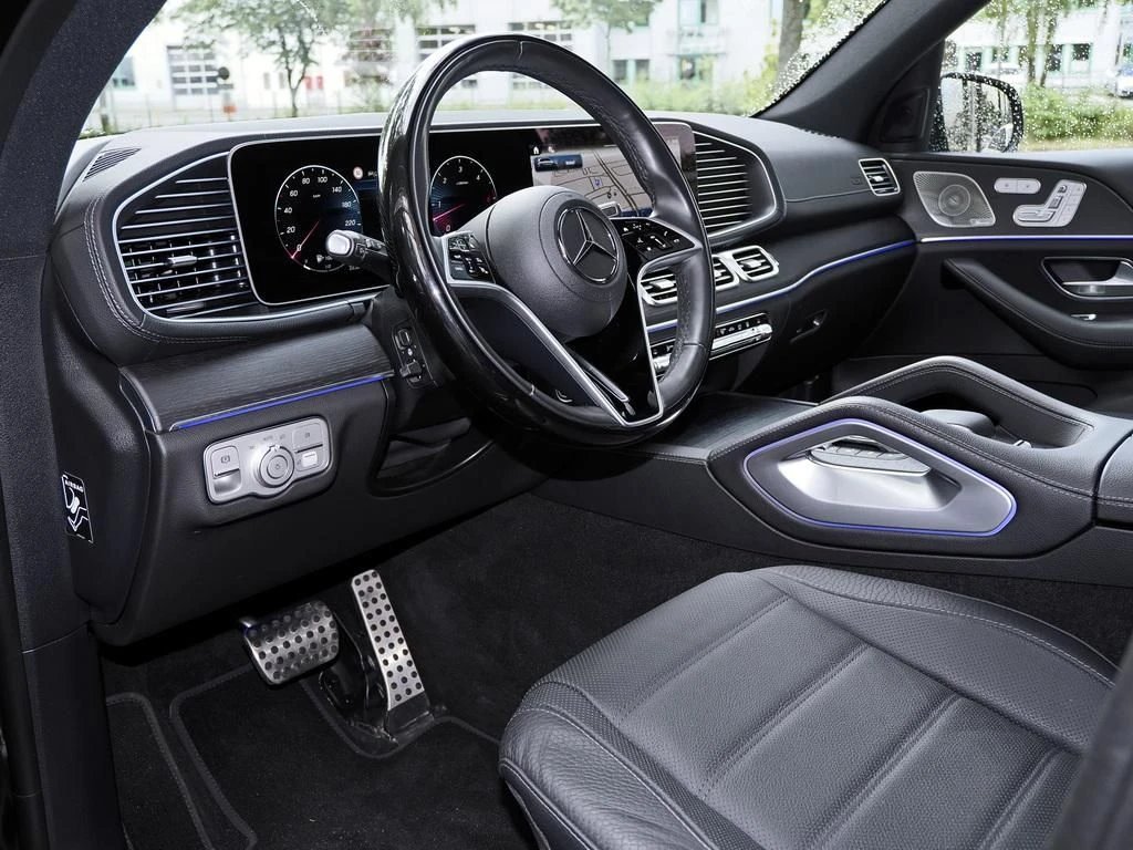 Mercedes-Benz-GLS 450 d-image-8