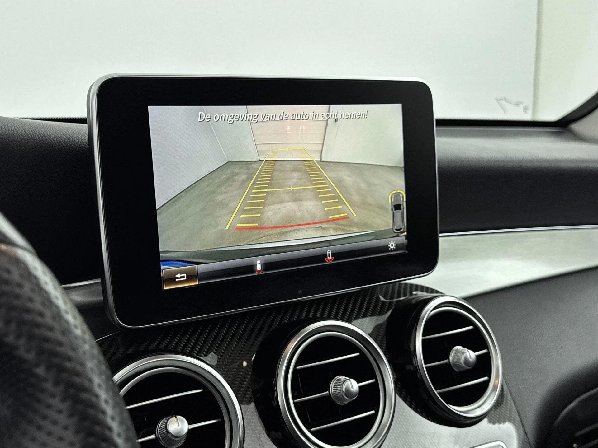 Mercedes-Benz-GLC-image-10