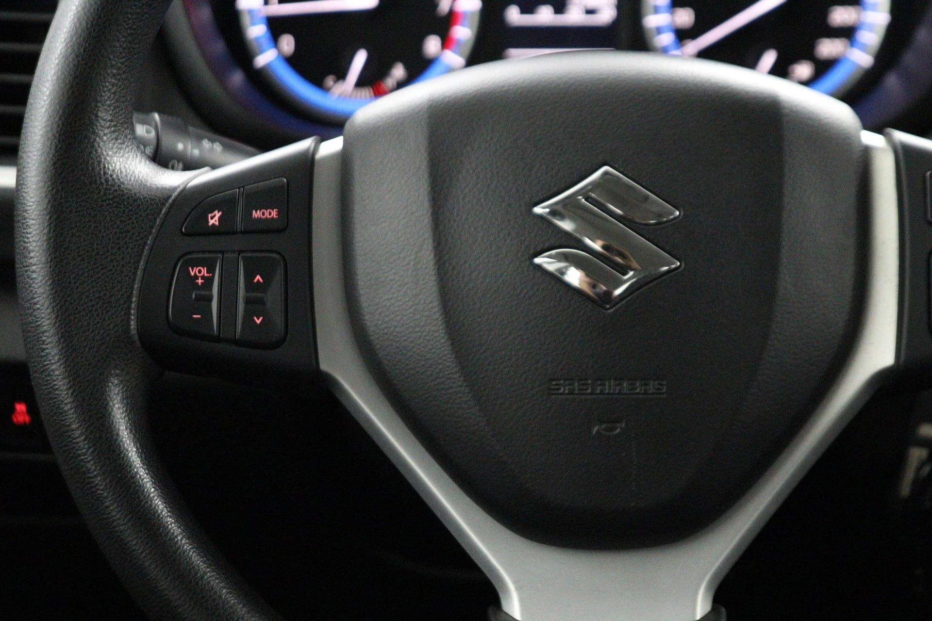 Suzuki-S-Cross-image-20