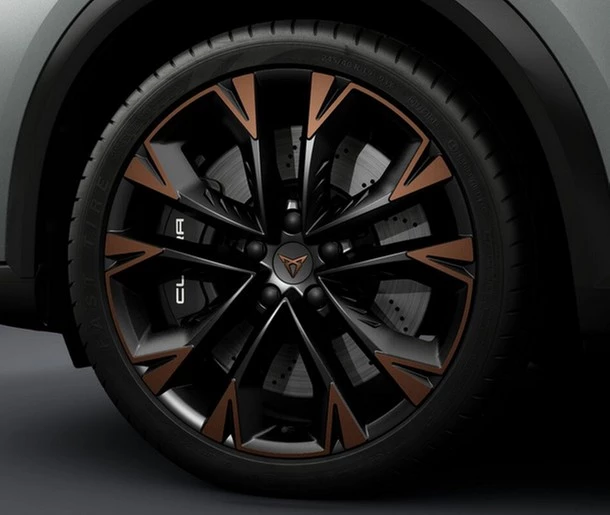 CUPRA Formentor VZ 2.0 TSI 245 kW (333 PS) 7-Gang-DSG 4Drive Drive Paket, AHK Vorrichtung, Design Paket, Navi