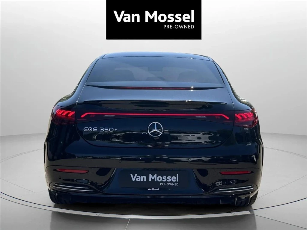 Mercedes-Benz-EQE-image-5