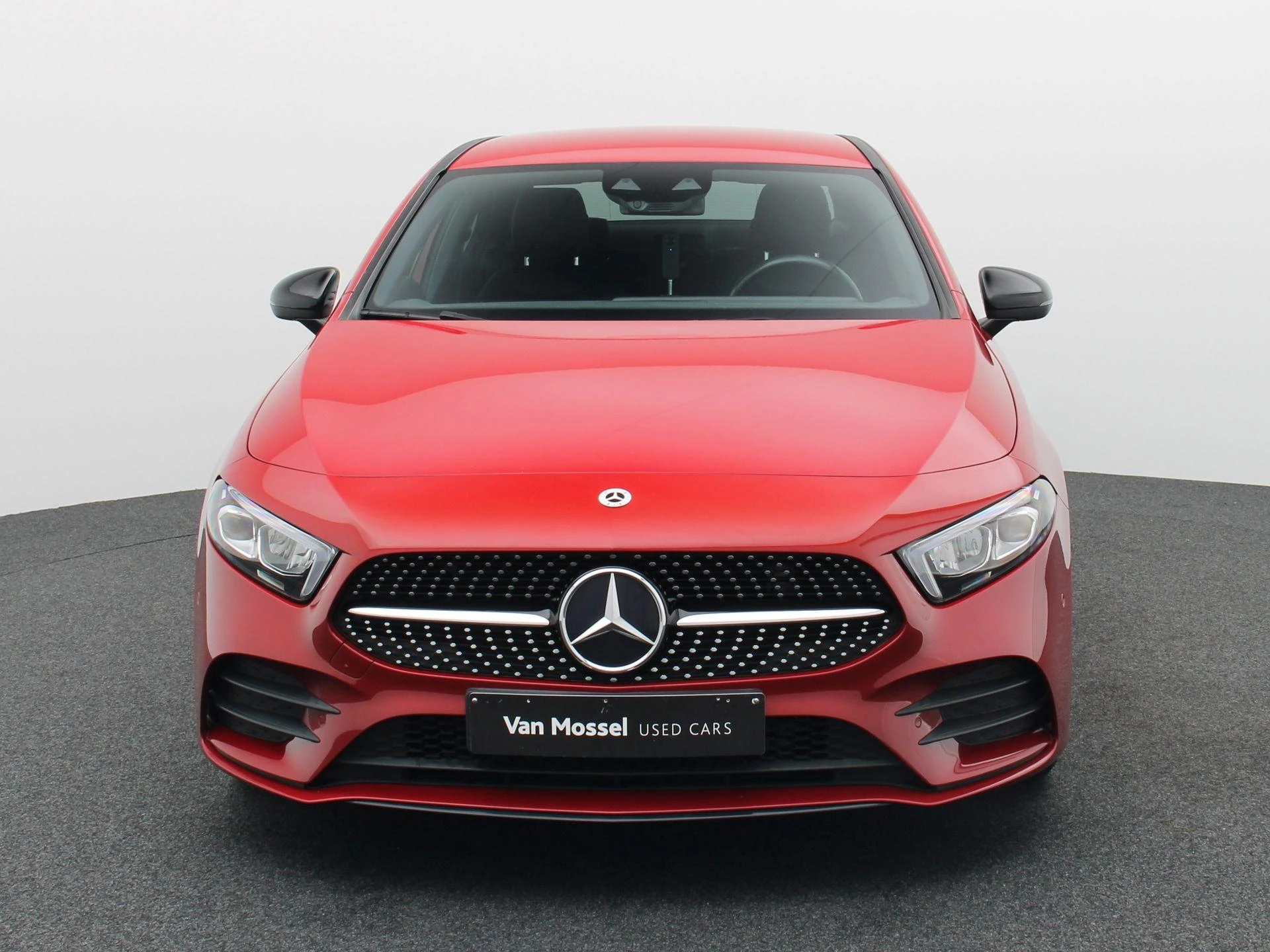 Mercedes-Benz Classe A 180 AMG Line Sedan + NIGHTPAKKET + LED + CAMERA +