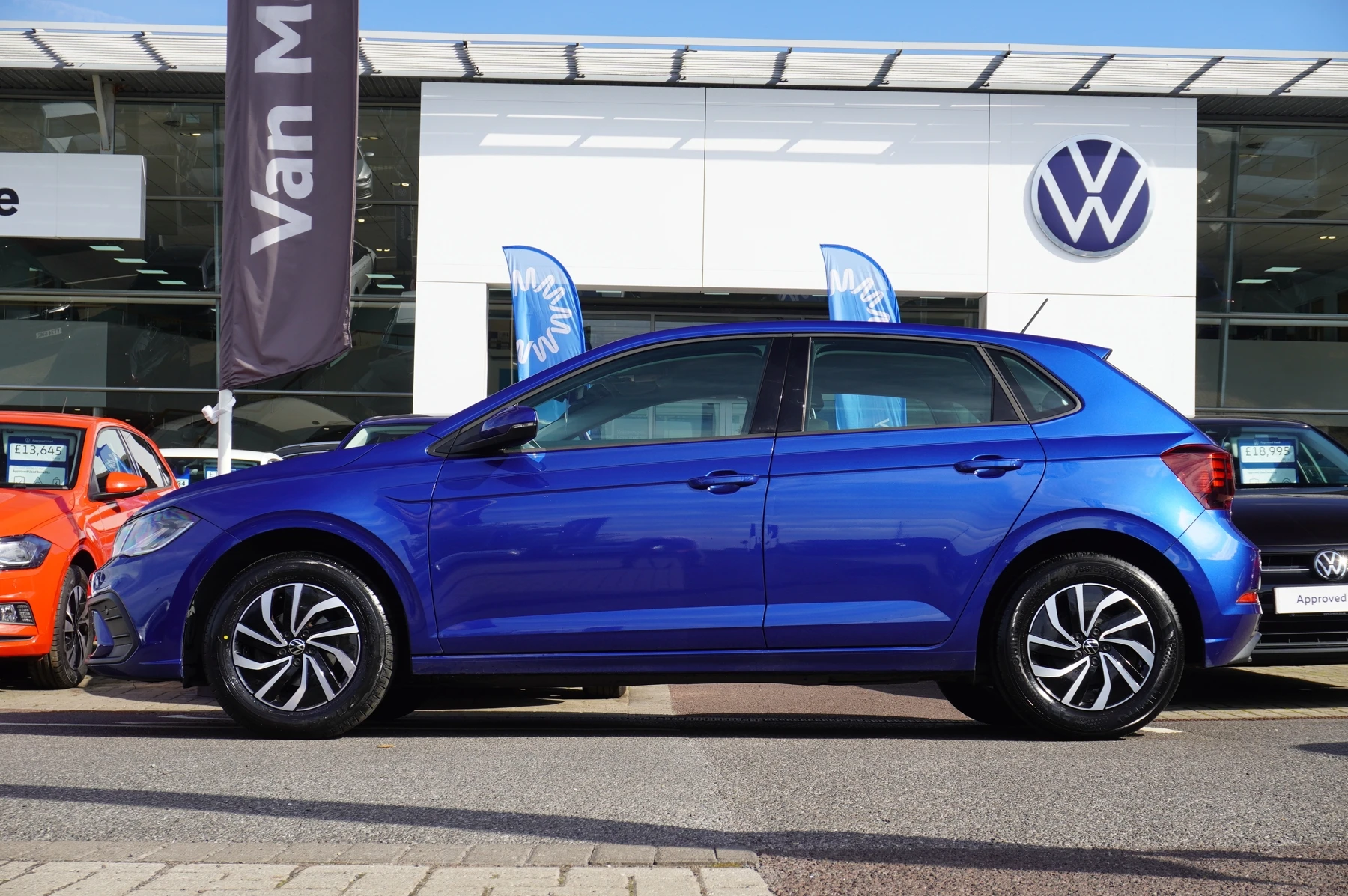 Volkswagen-Polo-image-3
