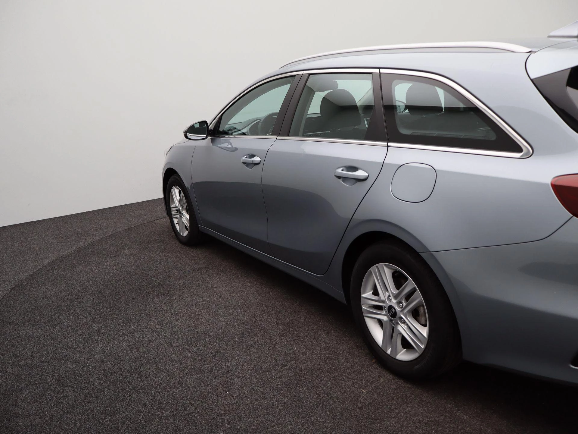 Kia-Ceed Sportswagon-image-31