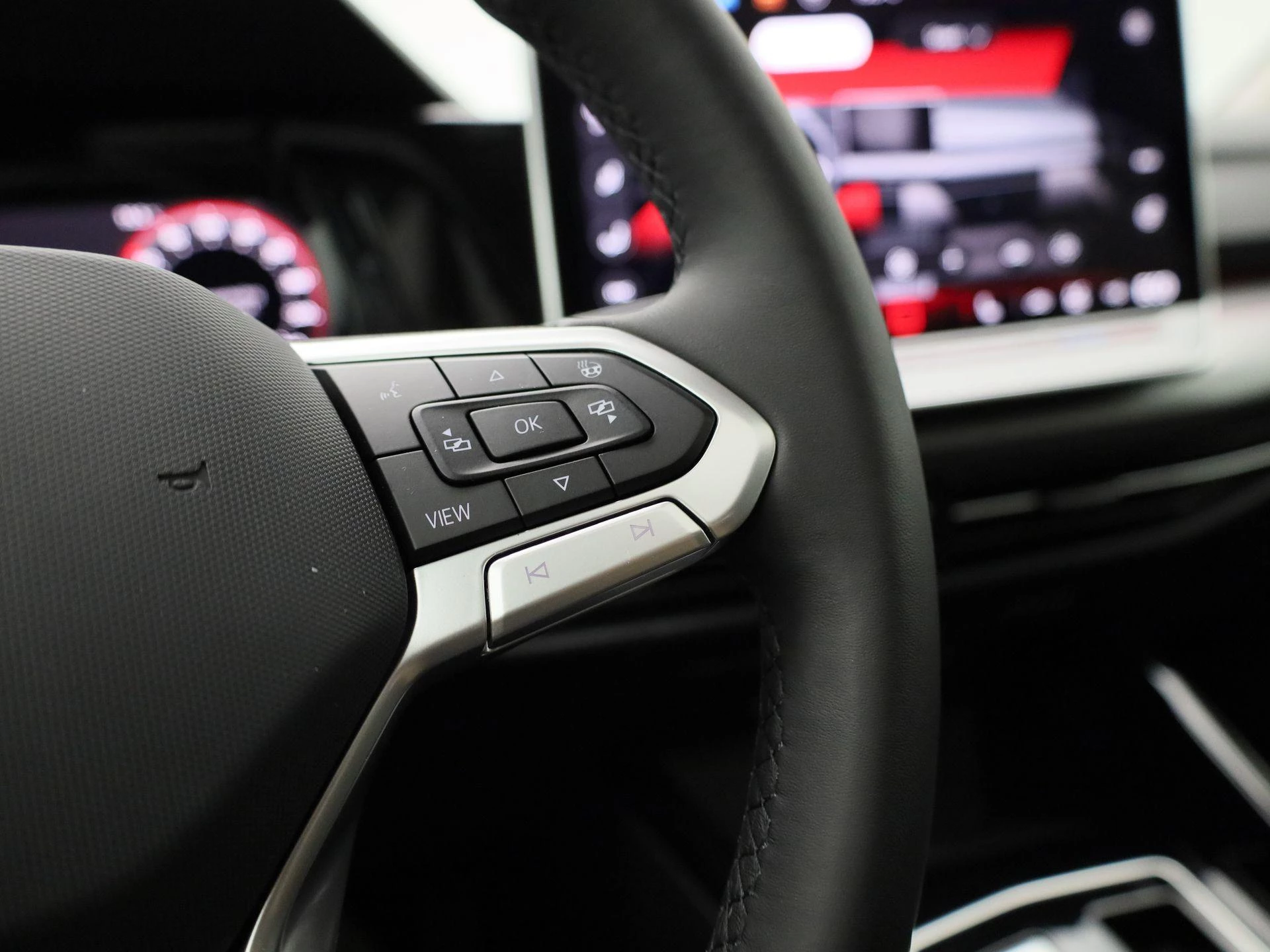 Volkswagen-Golf-image-20