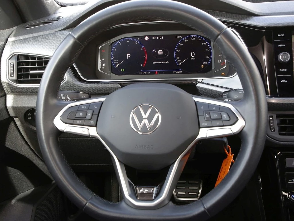 Volkswagen-T-Cross-image-15