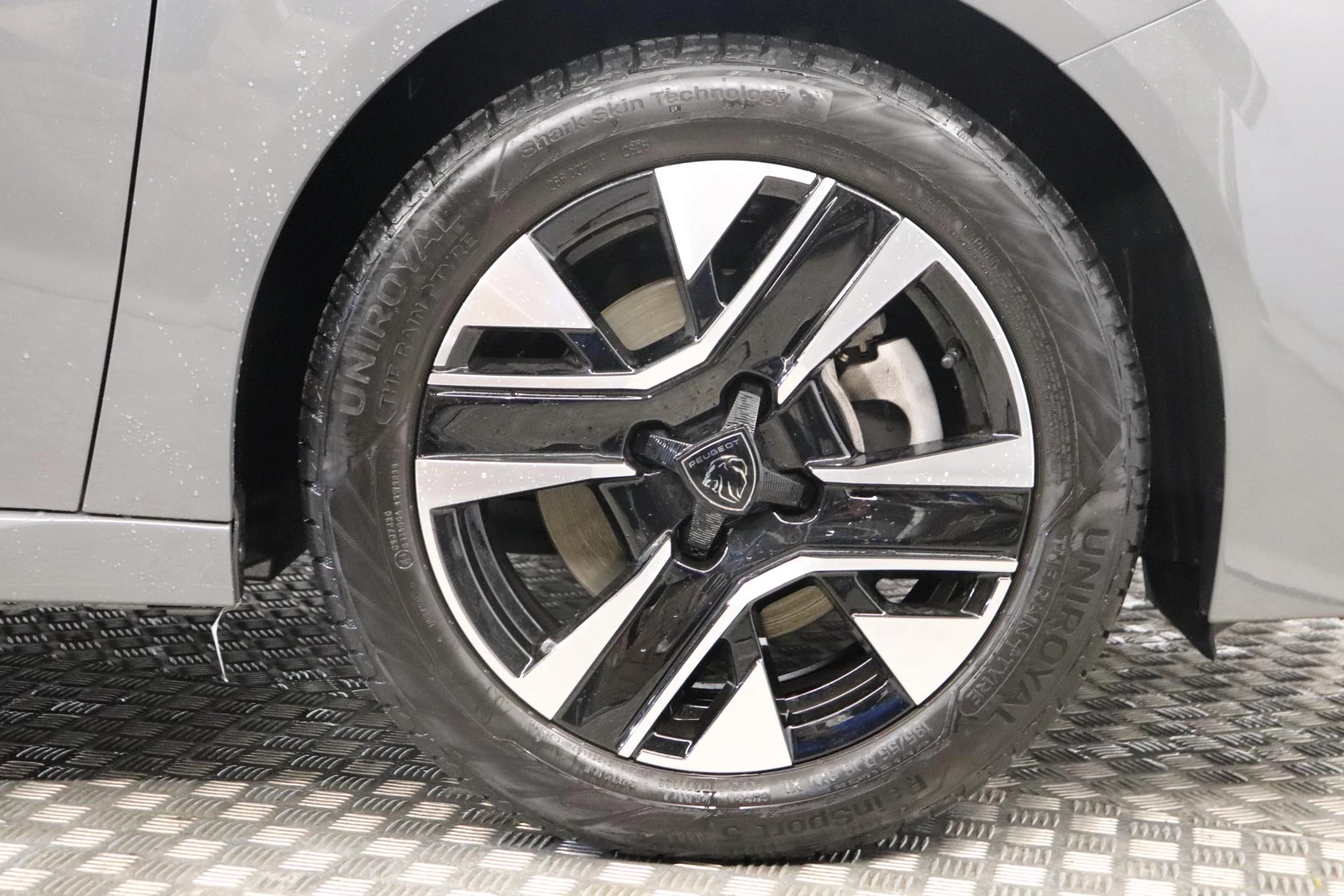 Peugeot 208 1.2 PureTech 100 MAN6 S&S Allure