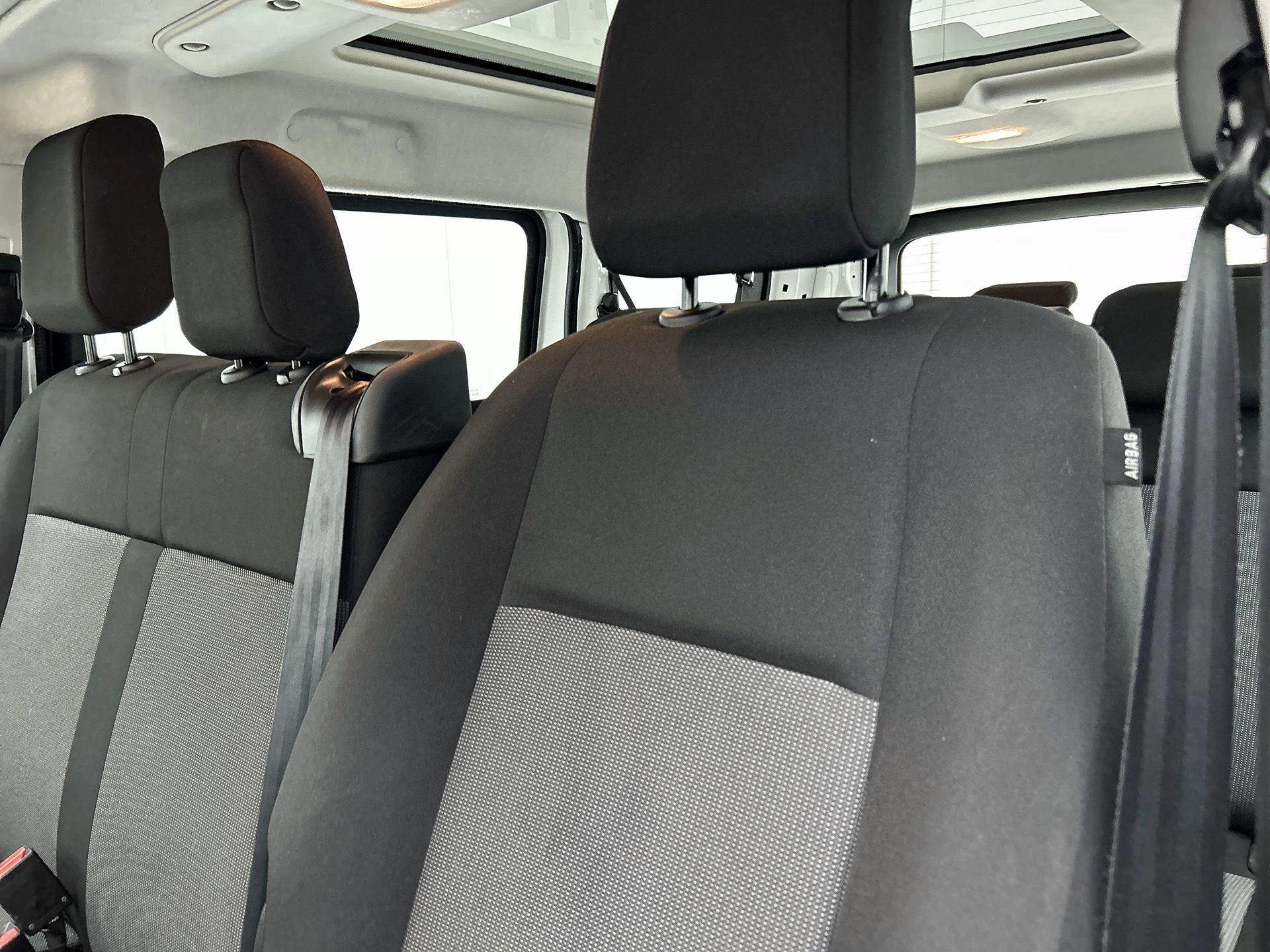 Opel-Vivaro-e-image-12