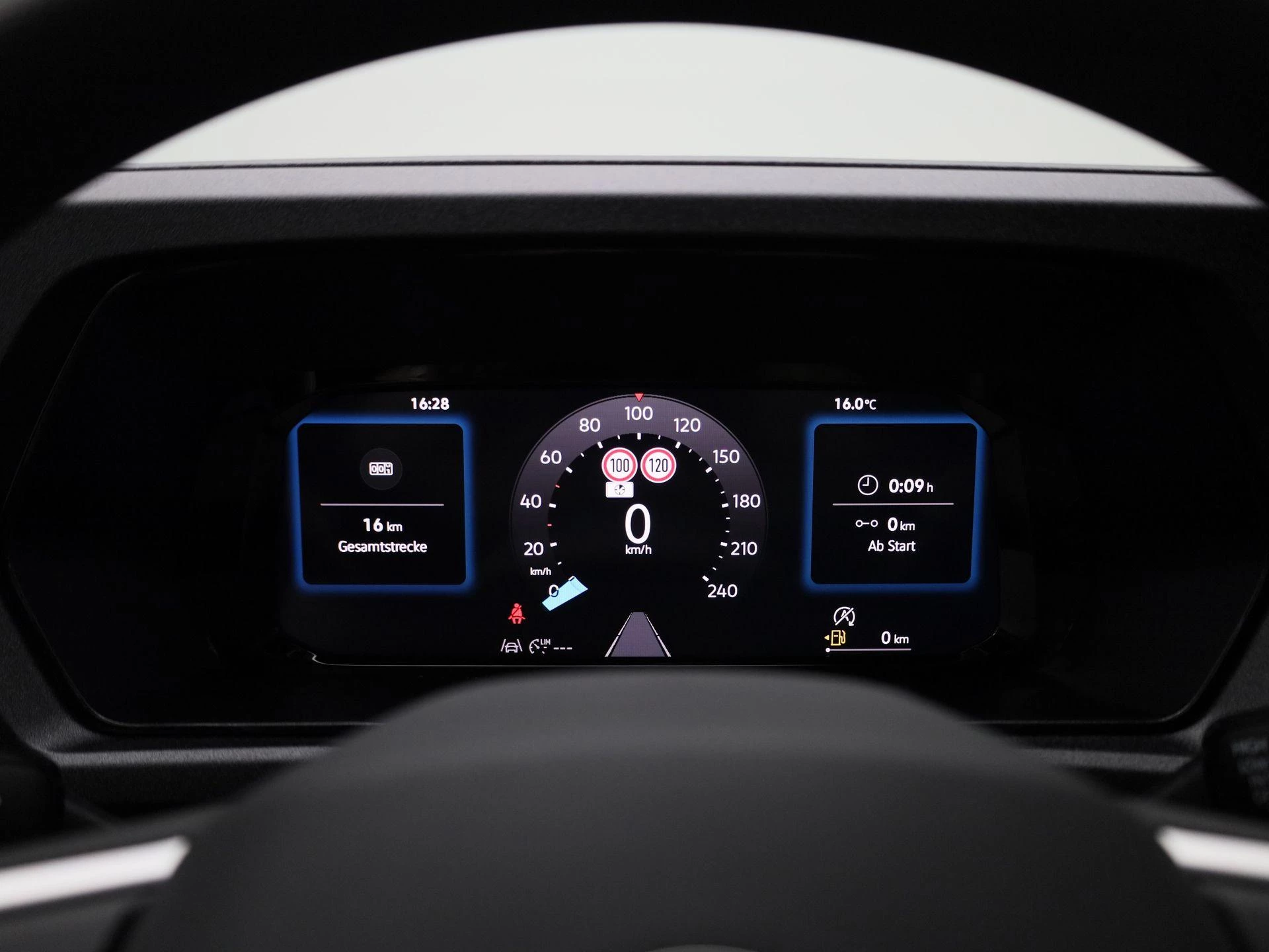 Volkswagen-Caddy-image-14