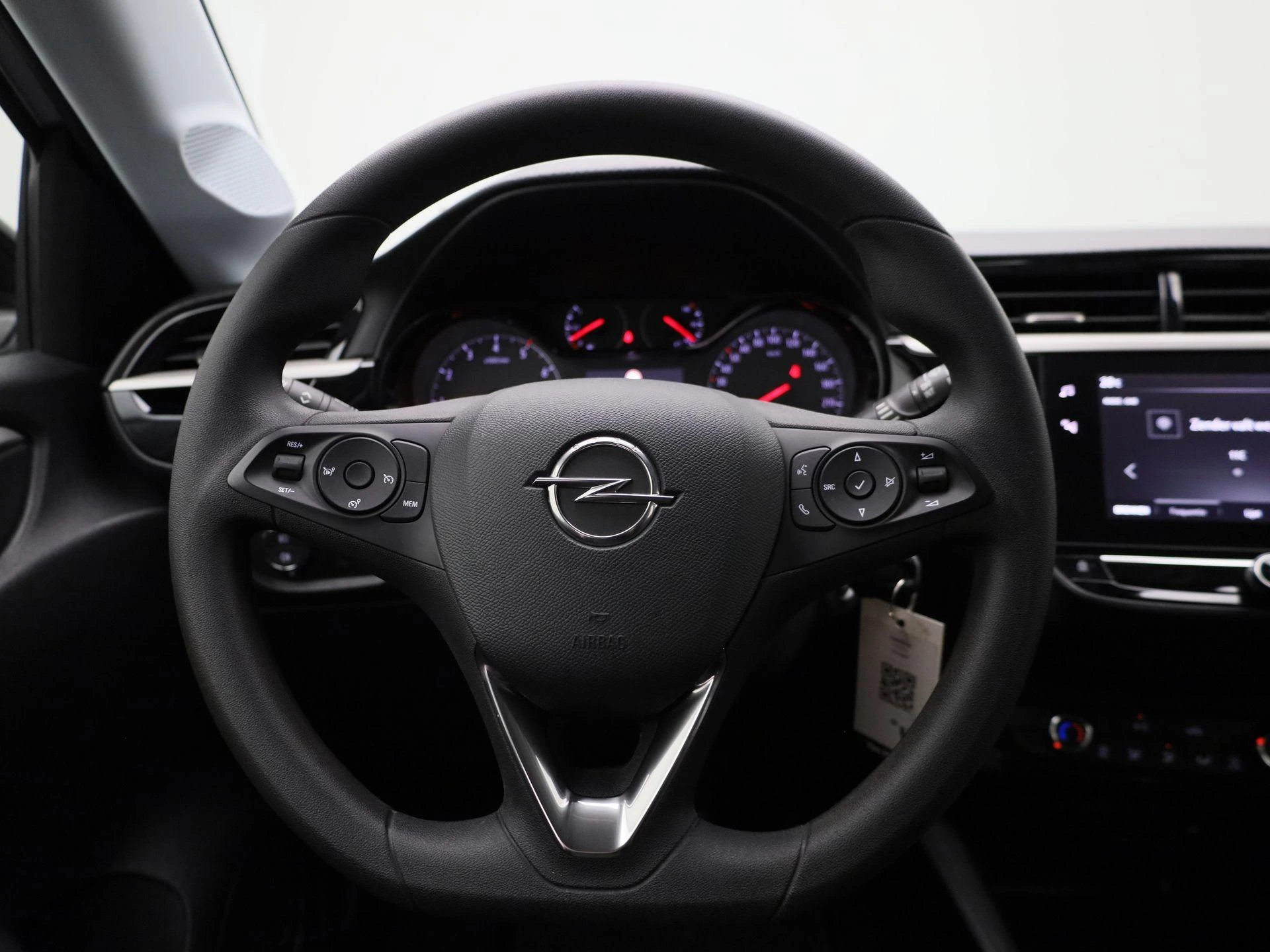 Opel-Corsa-image-2