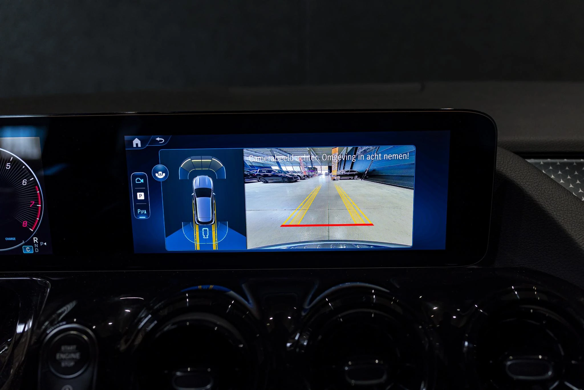 Mercedes-Benz-GLA-image-26