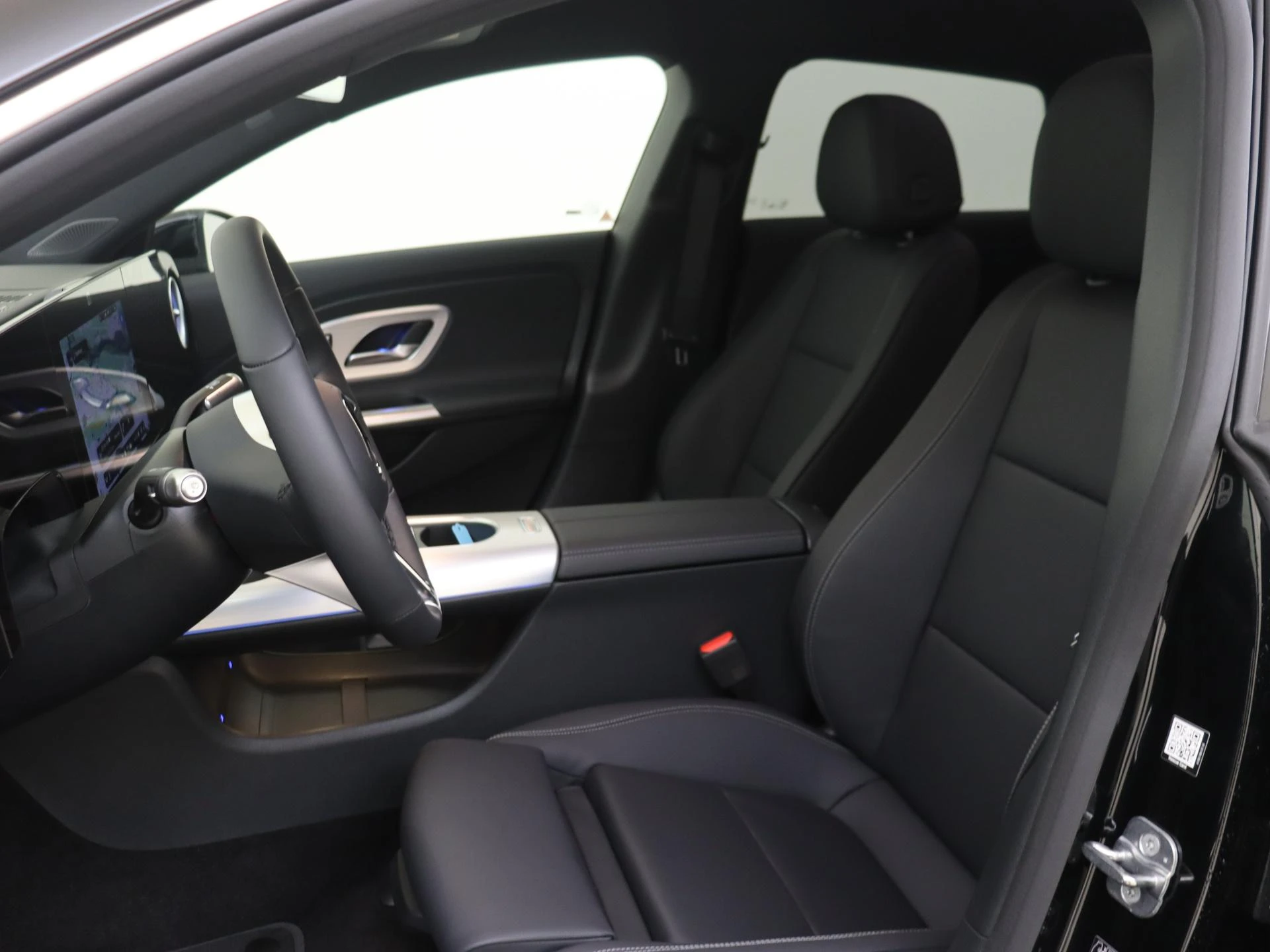 Mercedes-Benz-CLA-image-10