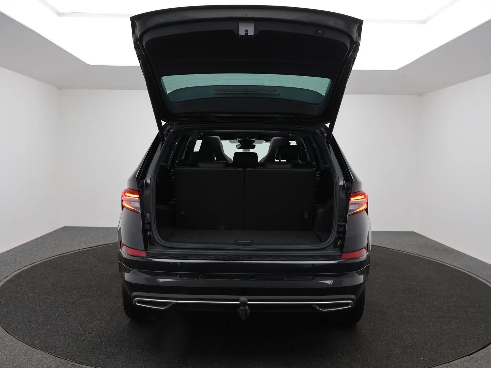Škoda Kodiaq Kodiaq Sportline 1.5TSI 150PK *AUTOMAAT*7 ZITPLAATSEN*PANODAK*TREKHAAK*LEDER*ALCANTARA*SPORTZETELS*C