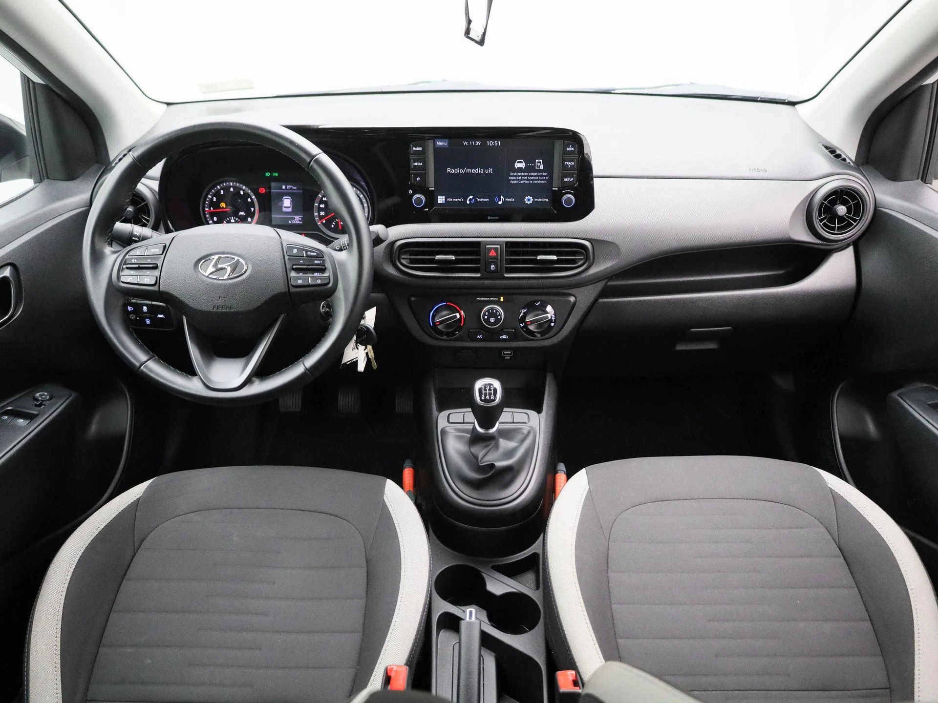 Hyundai-i10-image-8