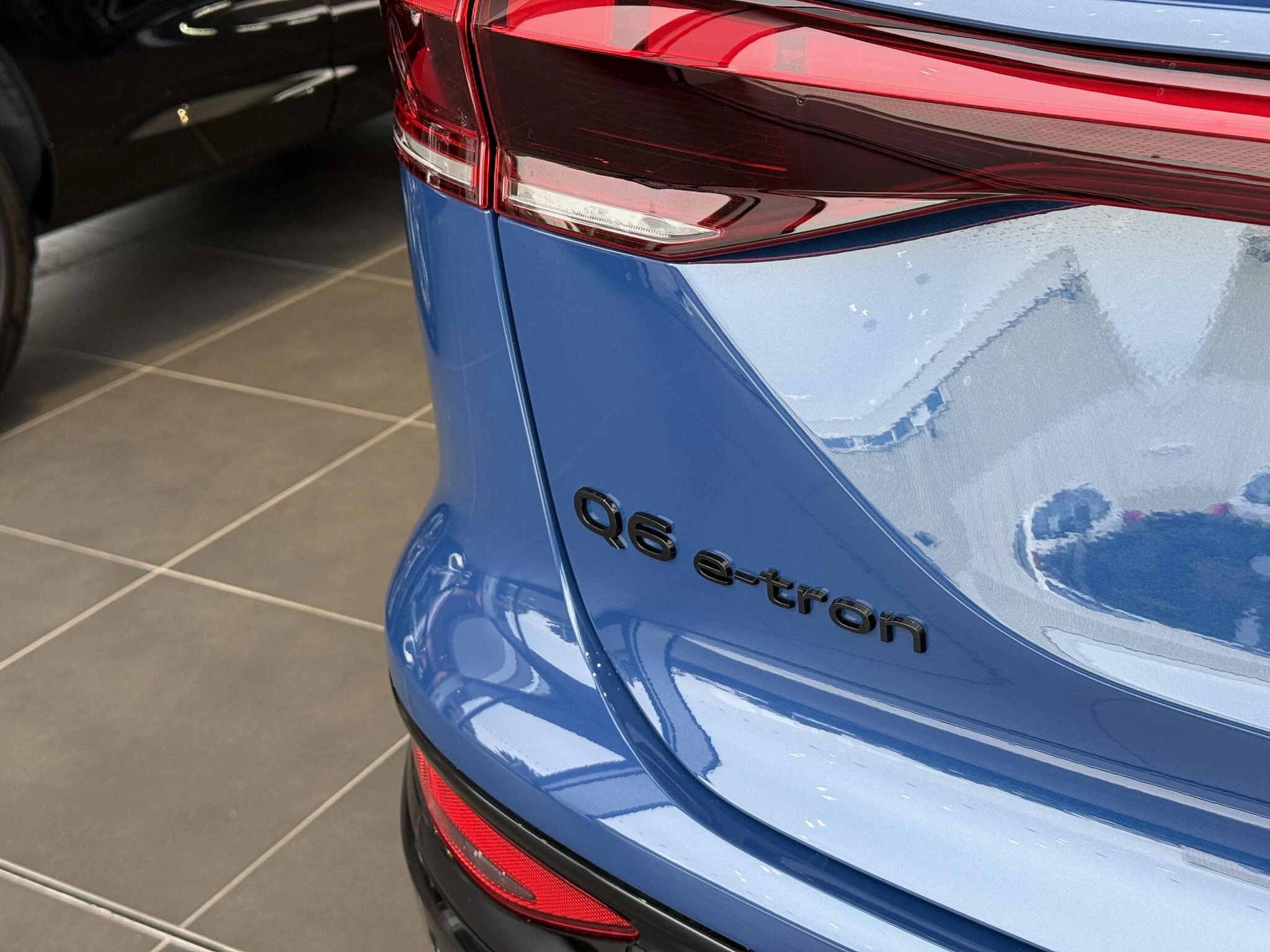 Audi-Q6 e-tron-image-7