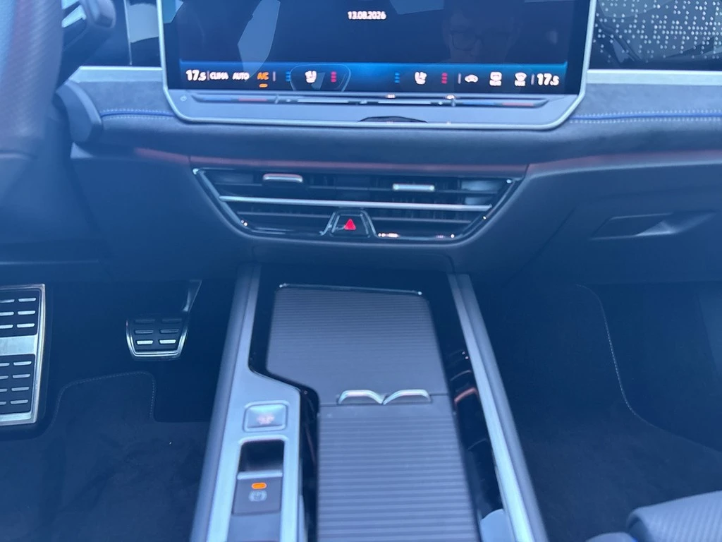 Volkswagen-Passat-image-8