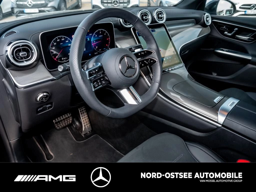 Mercedes-Benz GLC 300 d 4M AMG KEYLESS DISTRONIC AHK MBUX SHZ AMG Line