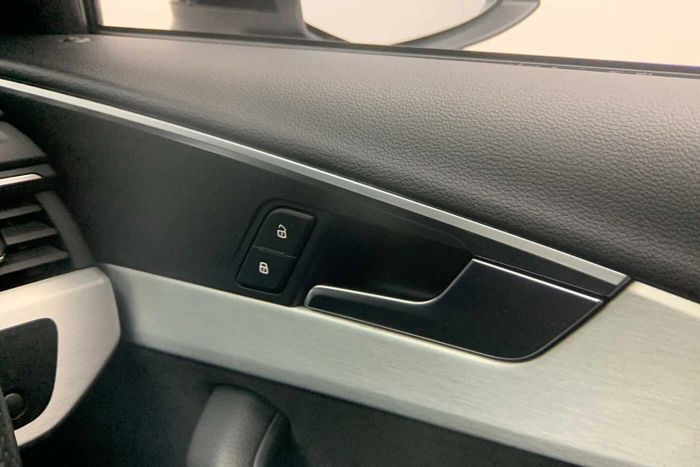 Audi-A4-image-27