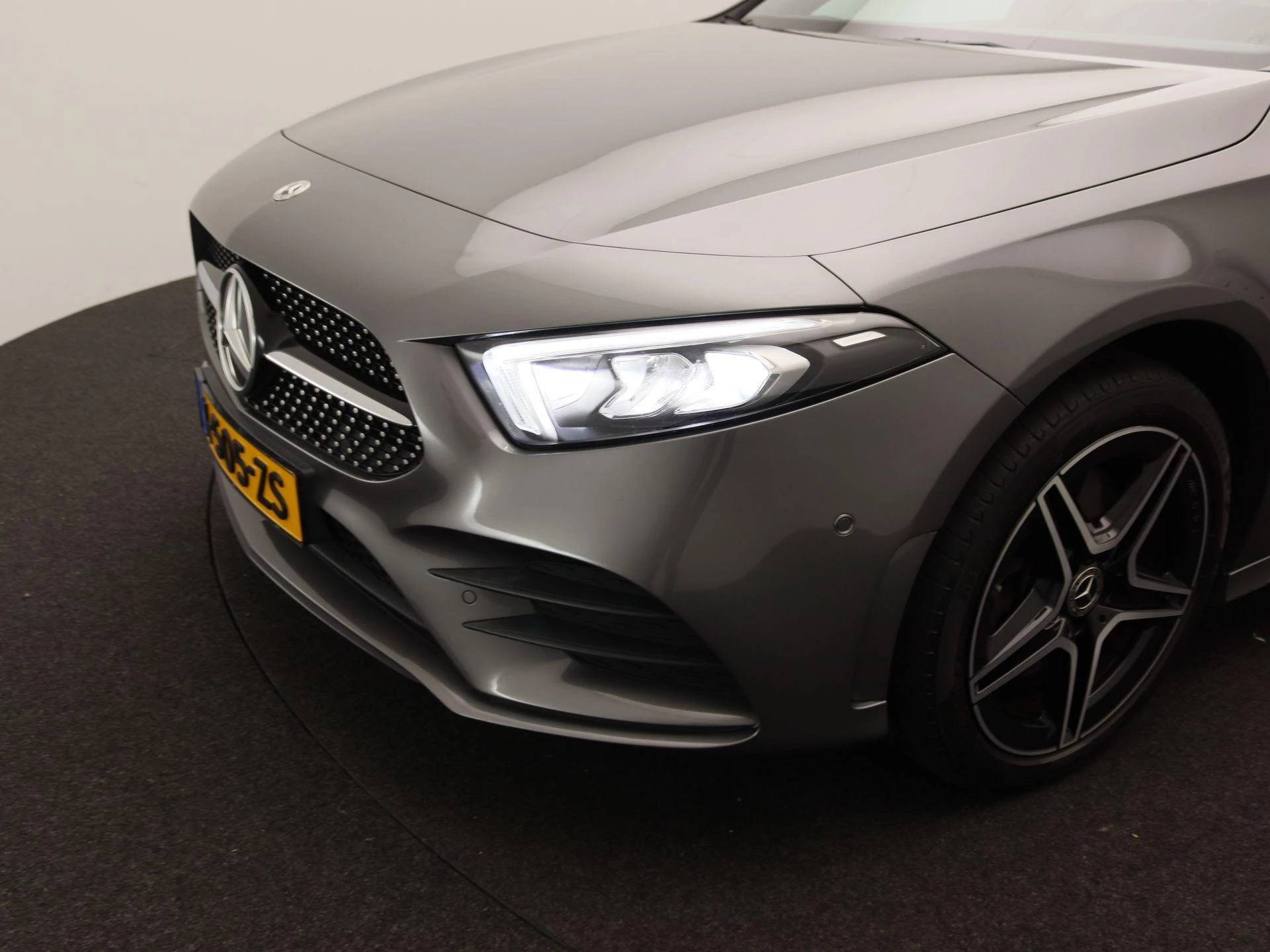 Mercedes-Benz-A-Klasse-image-15