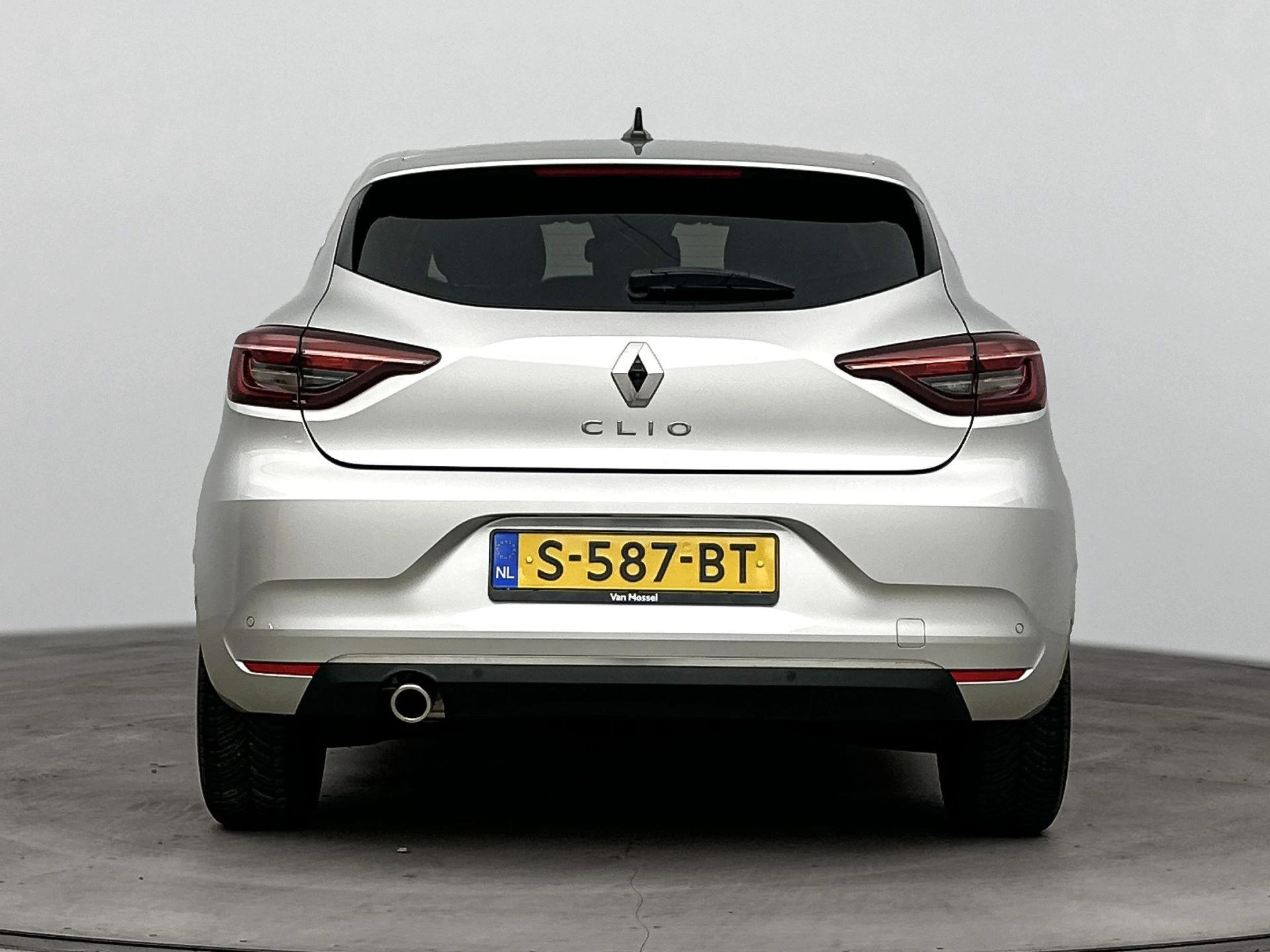 Renault-Clio-image-2