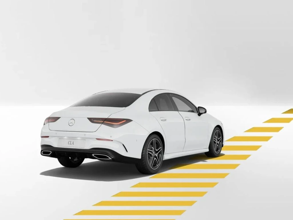 Mercedes-Benz-CLA 200-image-6