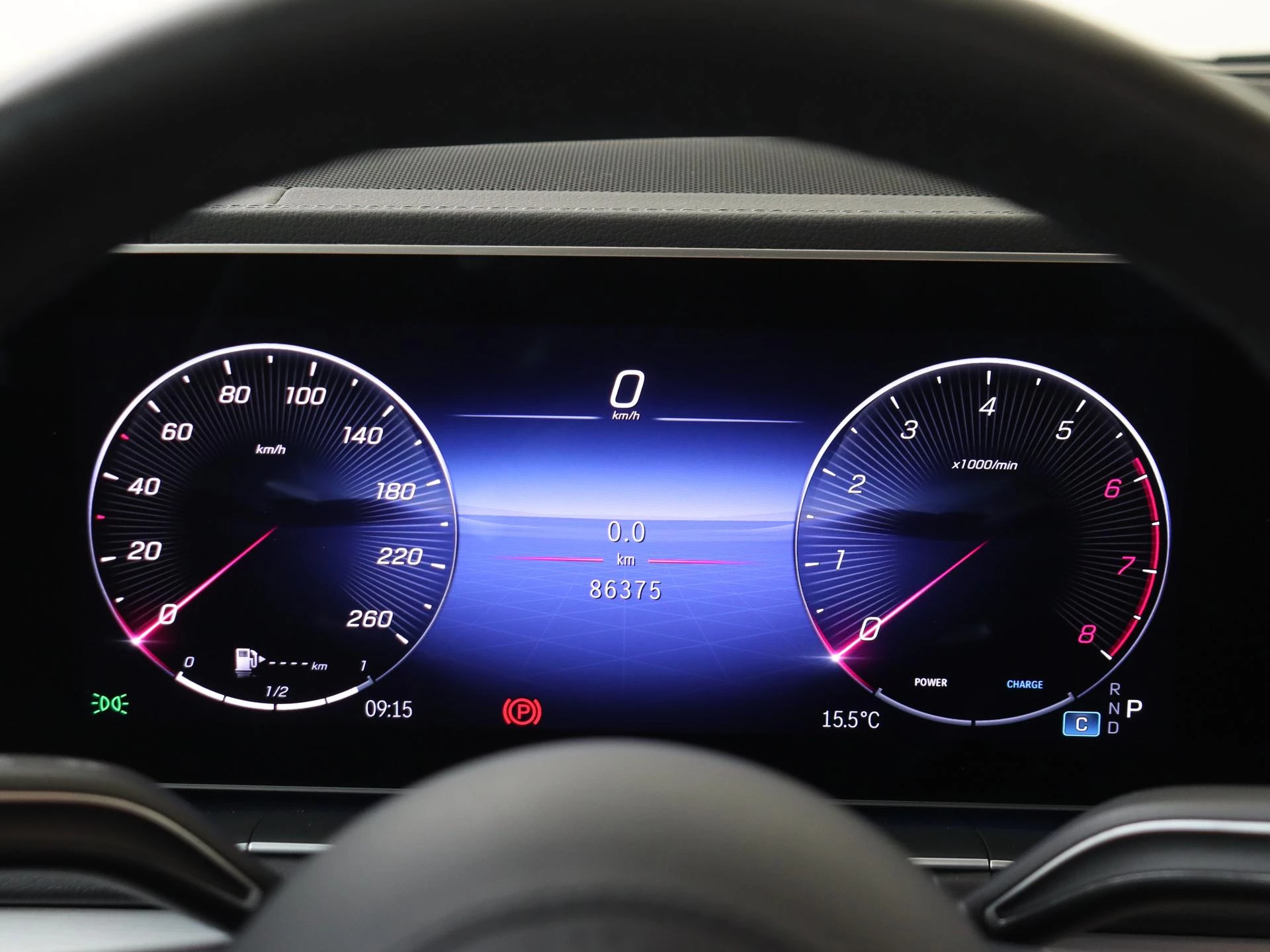 Mercedes-Benz-GLE-image-11