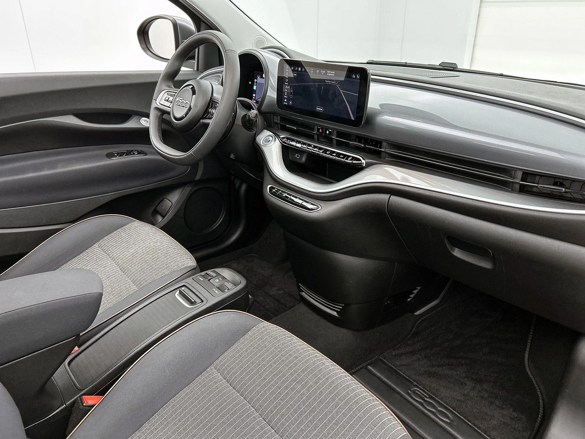 Fiat-500C-image-21