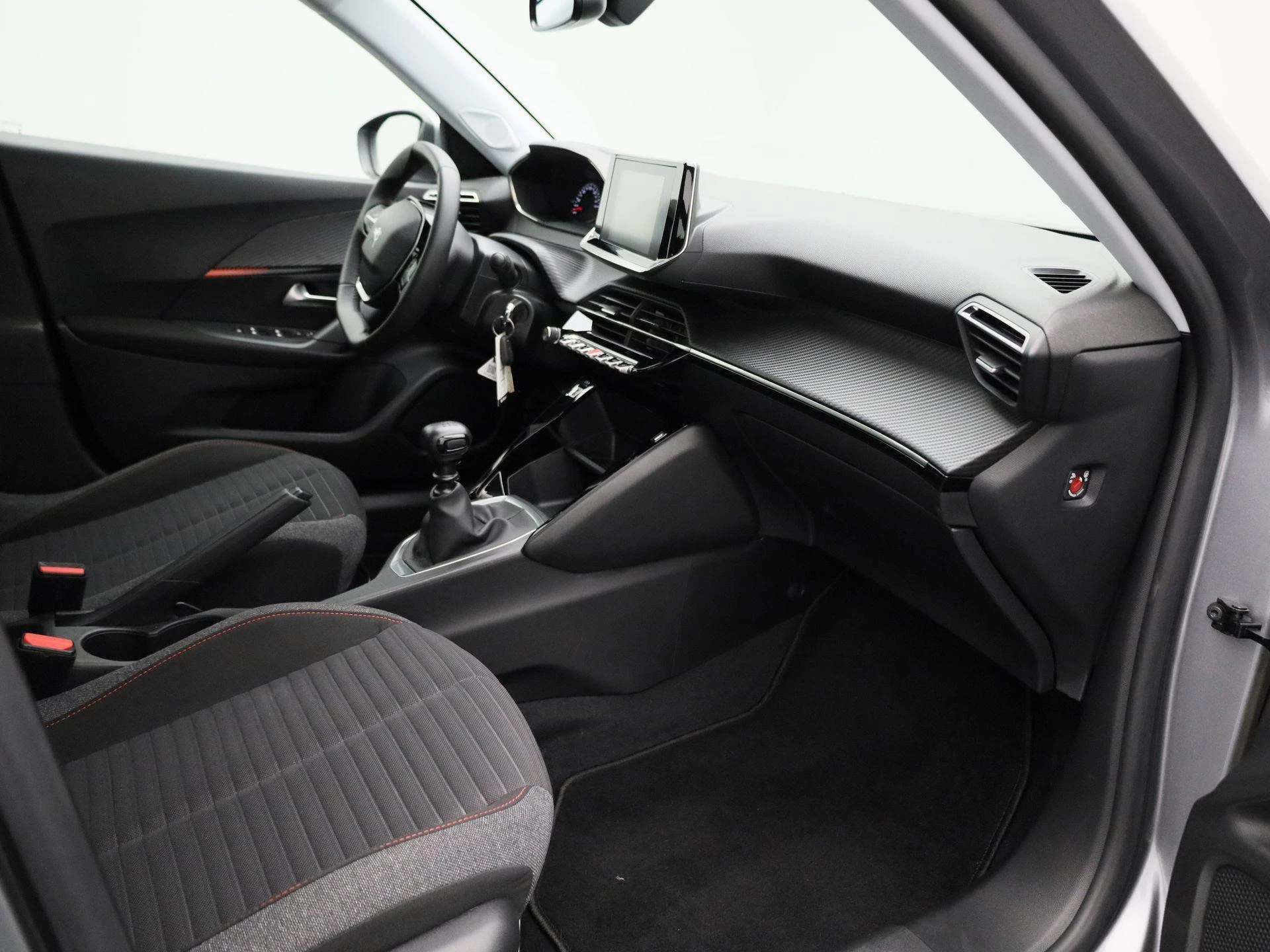 Peugeot-2008-image-26