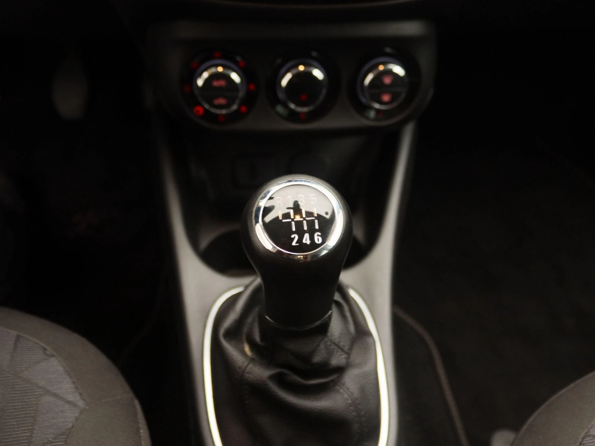 Opel Corsa 1.0 Turbo 120 Jaar Edition