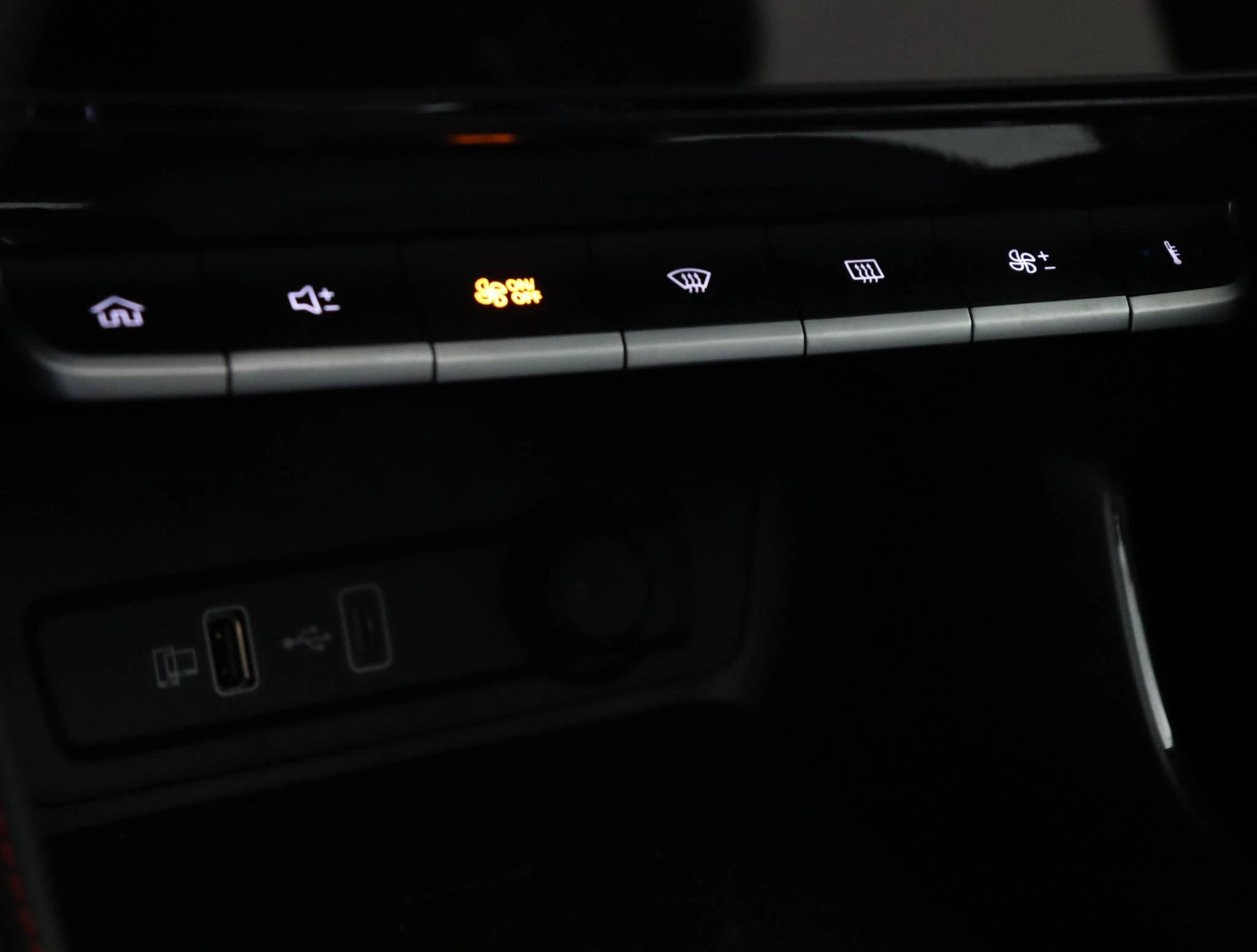 MG-ZS EV-image-54