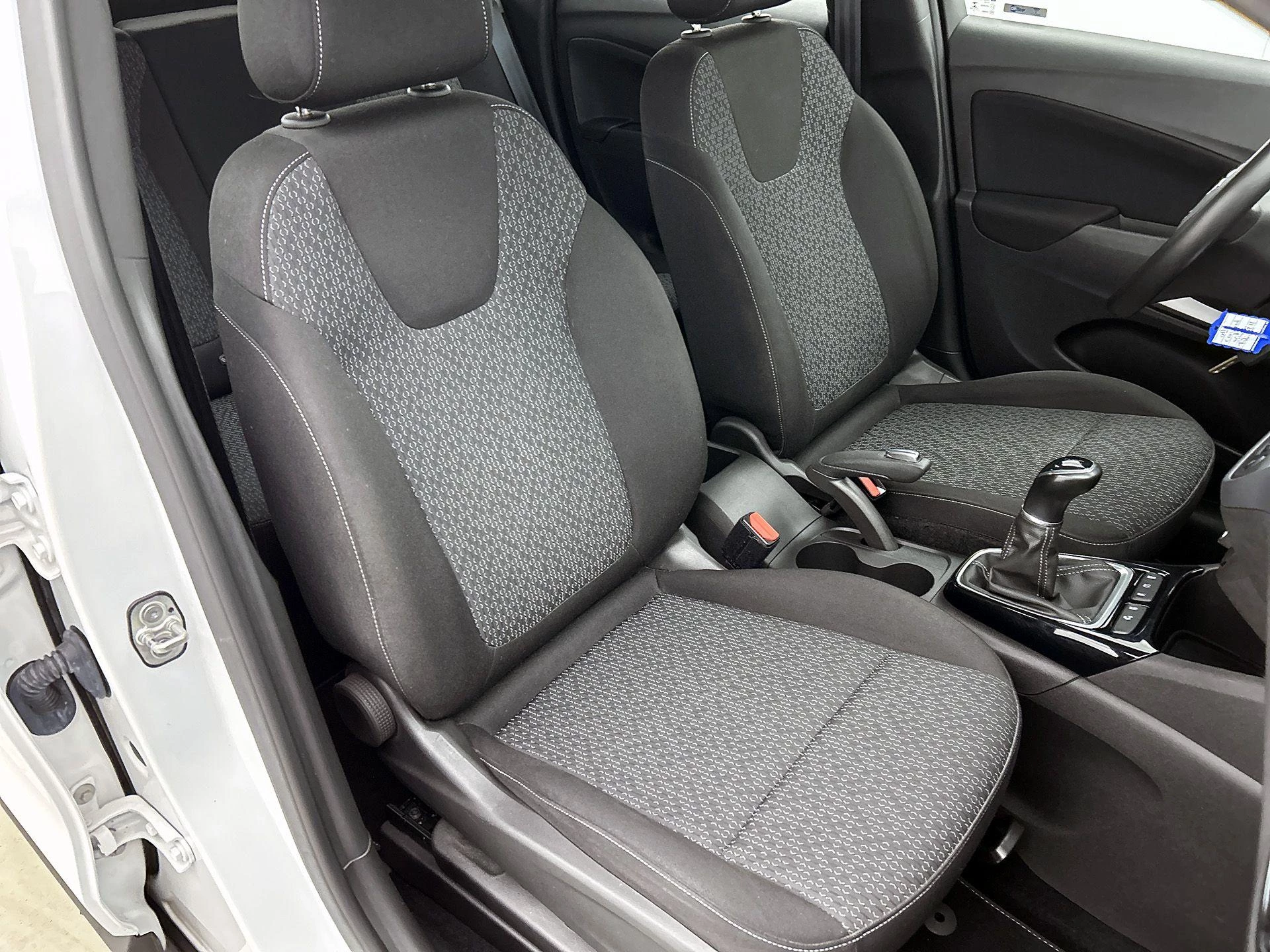 Opel-Crossland X-image-37