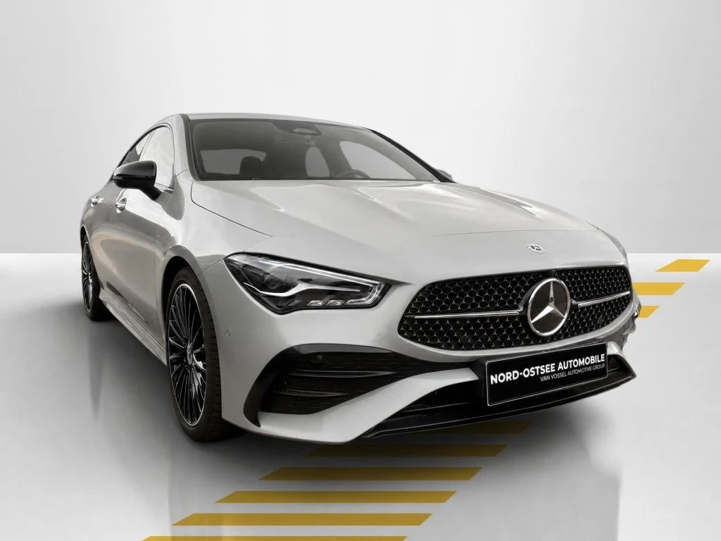 Mercedes-Benz-CLA 200-image-16
