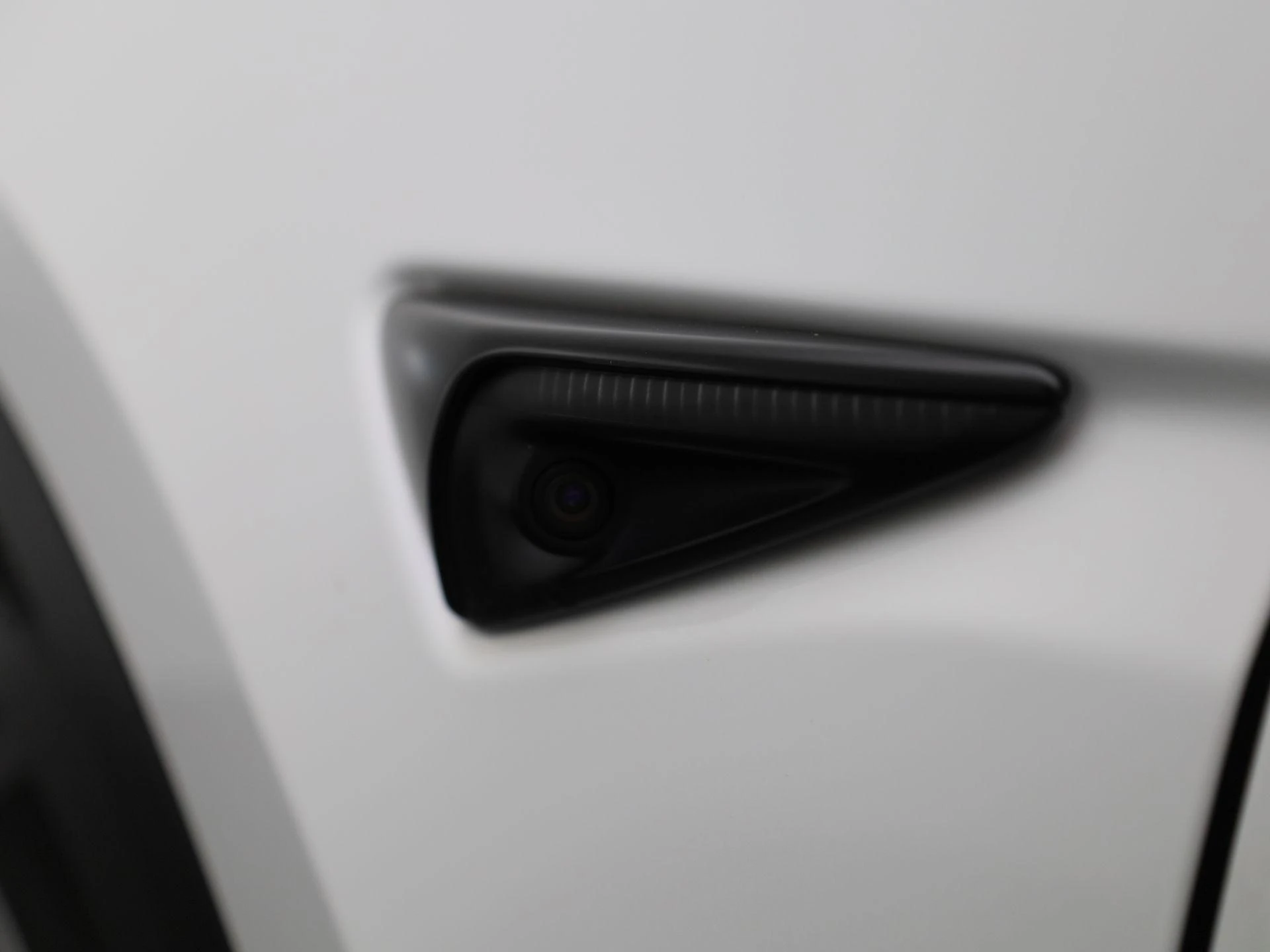 Tesla-Model Y-image-15