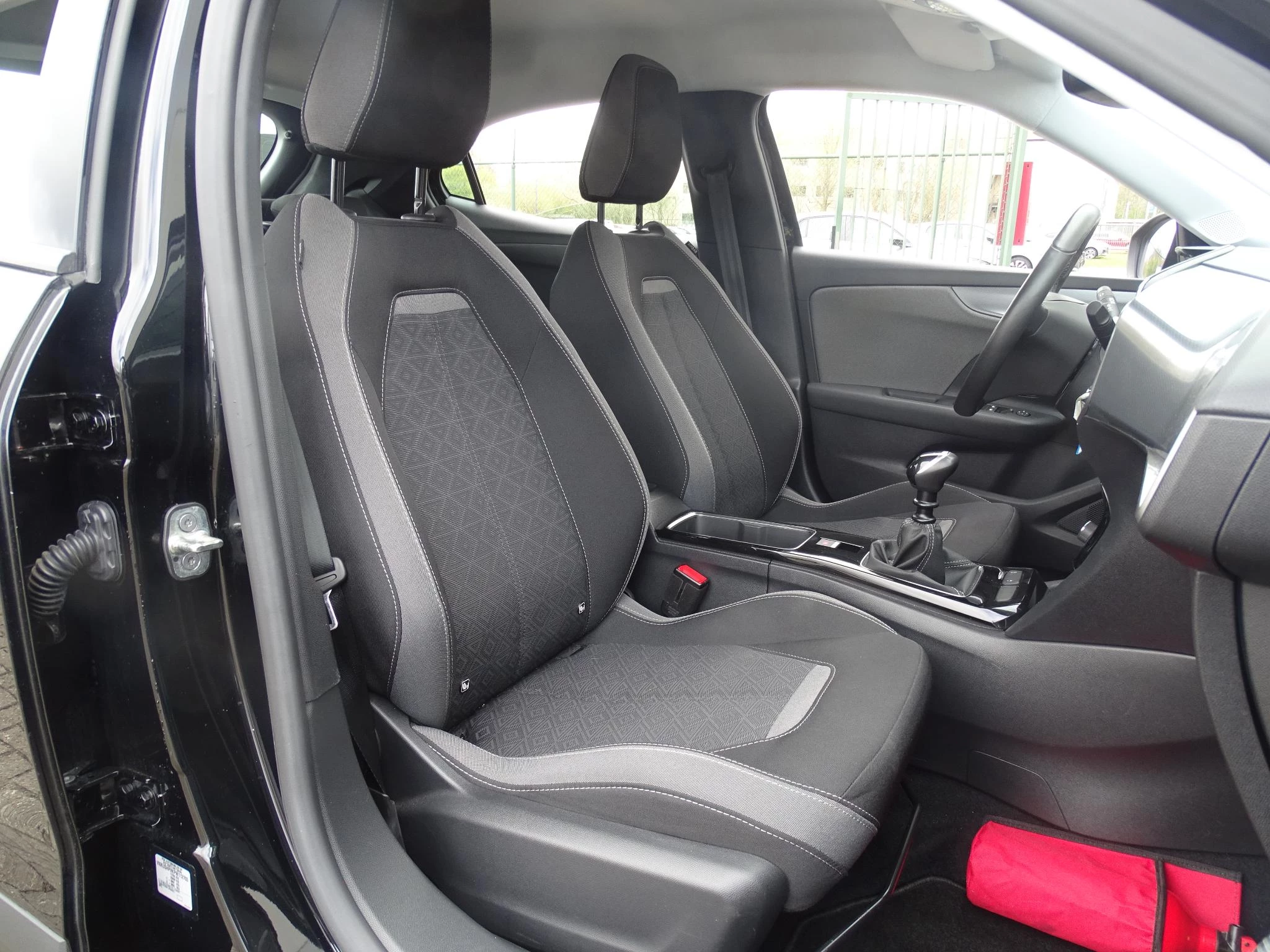 Opel Mokka 1.2T Edition+gps+camera+park pilot achteraan