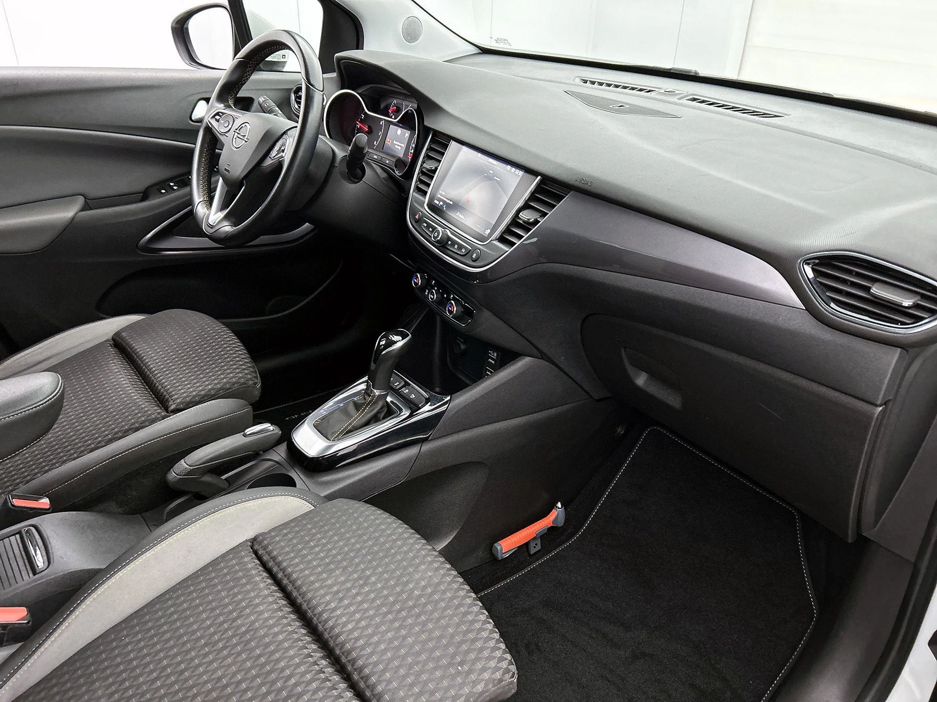 Opel-Crossland X-image-24