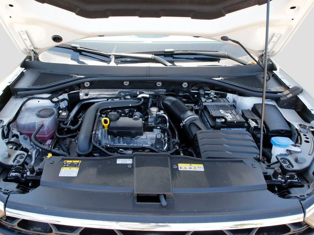 Volkswagen-T-Roc-image-6
