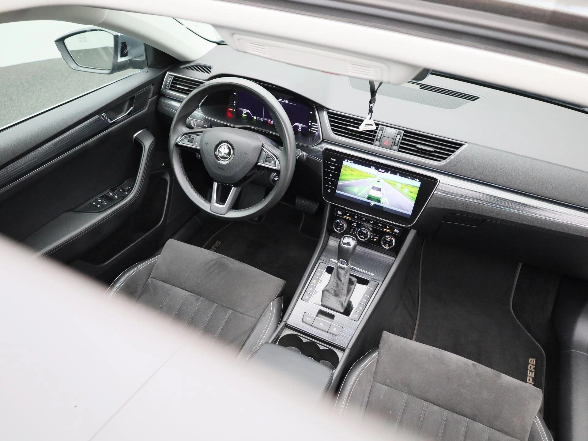 Škoda Superb Combi 1.4 TSI iV Business Edition