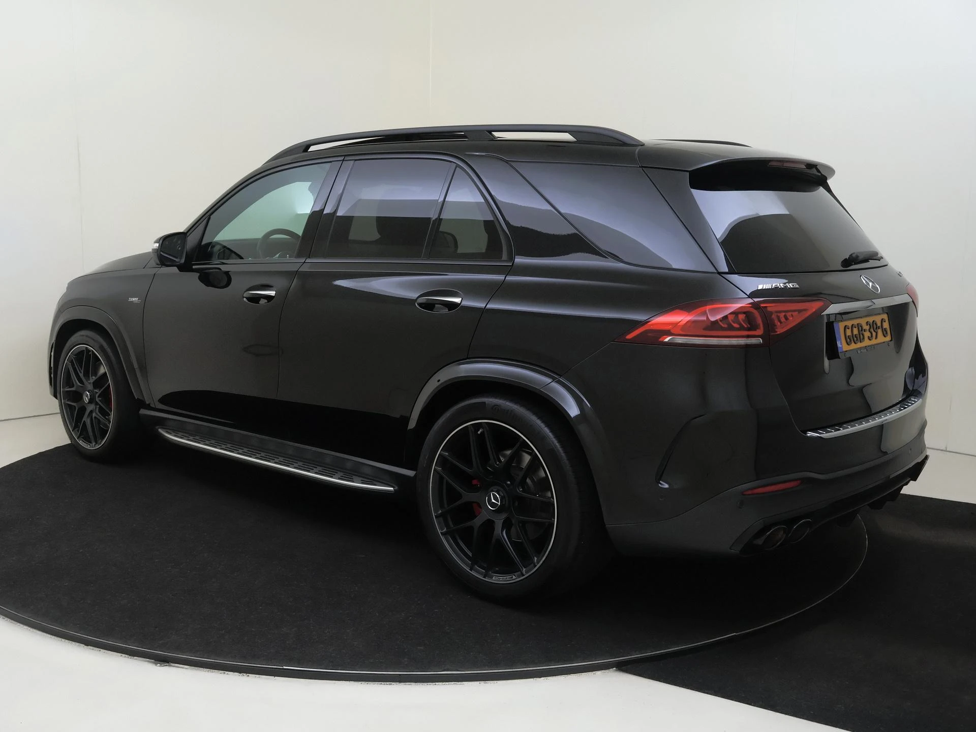 Mercedes-Benz-GLE-image-5