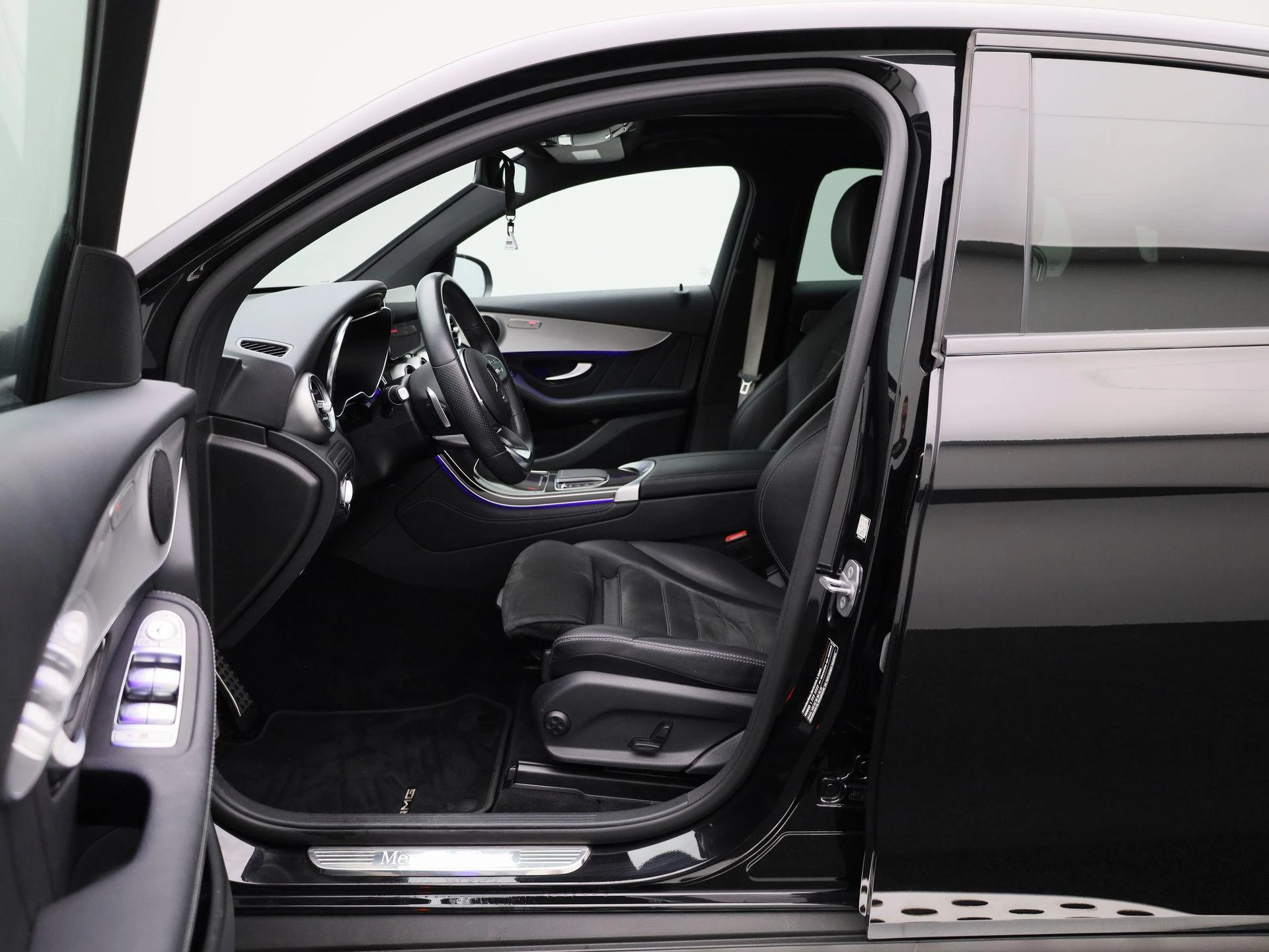 Mercedes-Benz-GLC-image-9